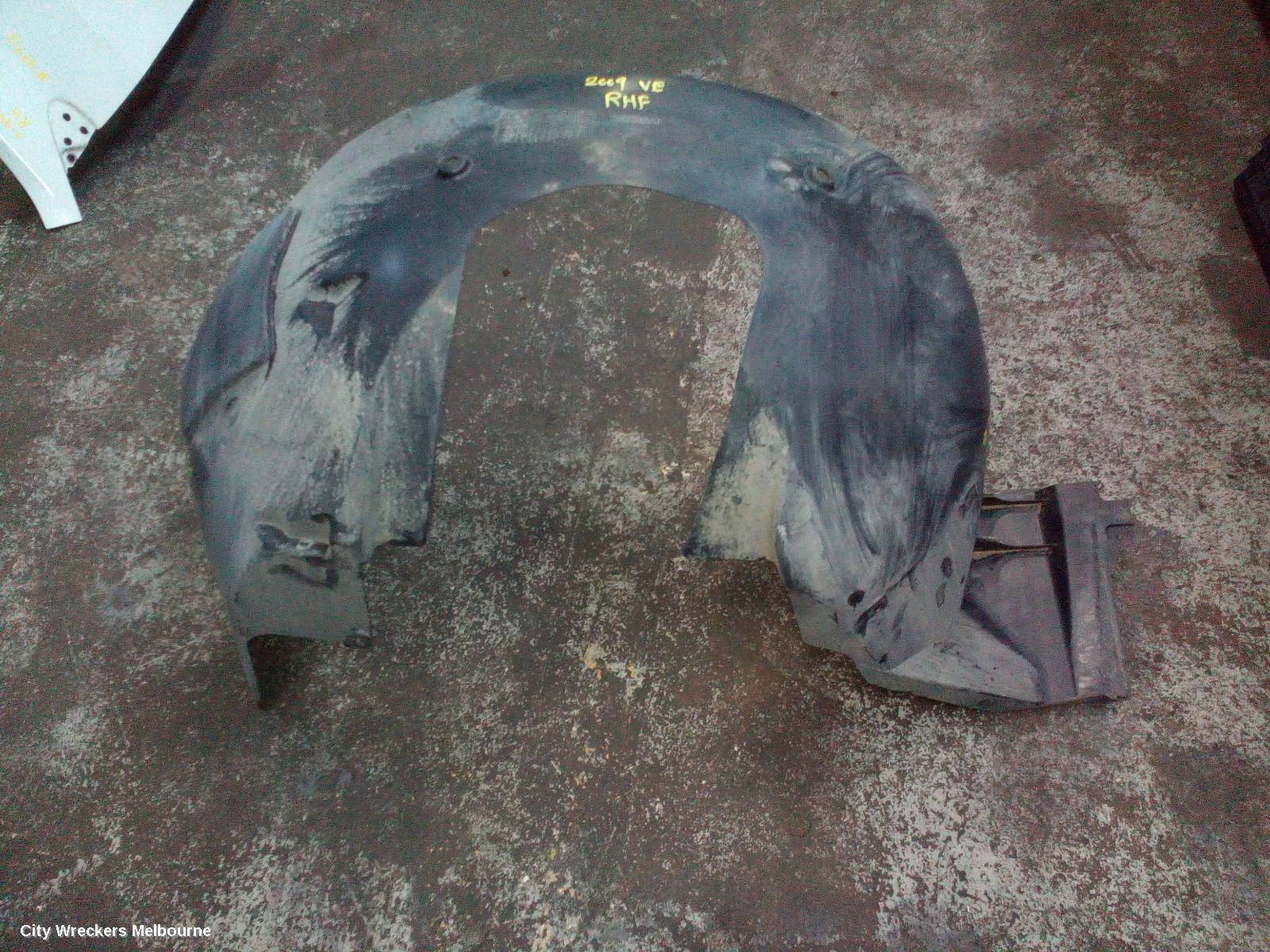 HOLDEN COMMODORE RIGHT GUARD LINER, VE, FRONT, 08/2006 - 04/2013 - Image 1