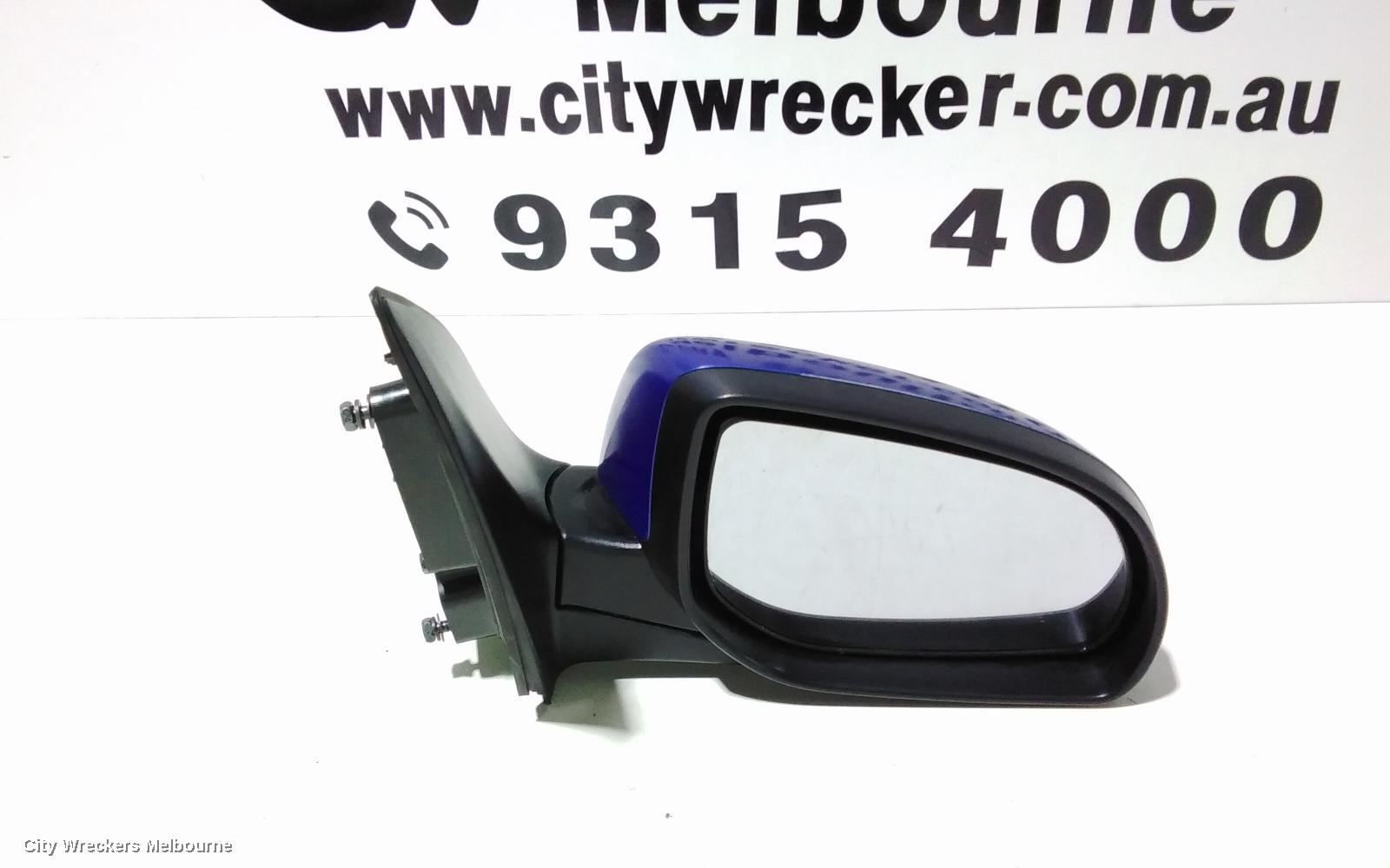 HYUNDAI I20 RIGHT DOOR MIRROR, PB, MANUAL FOLDING, NON FLASHER TYPE, 07/2010 - 12/2015 - Image 2