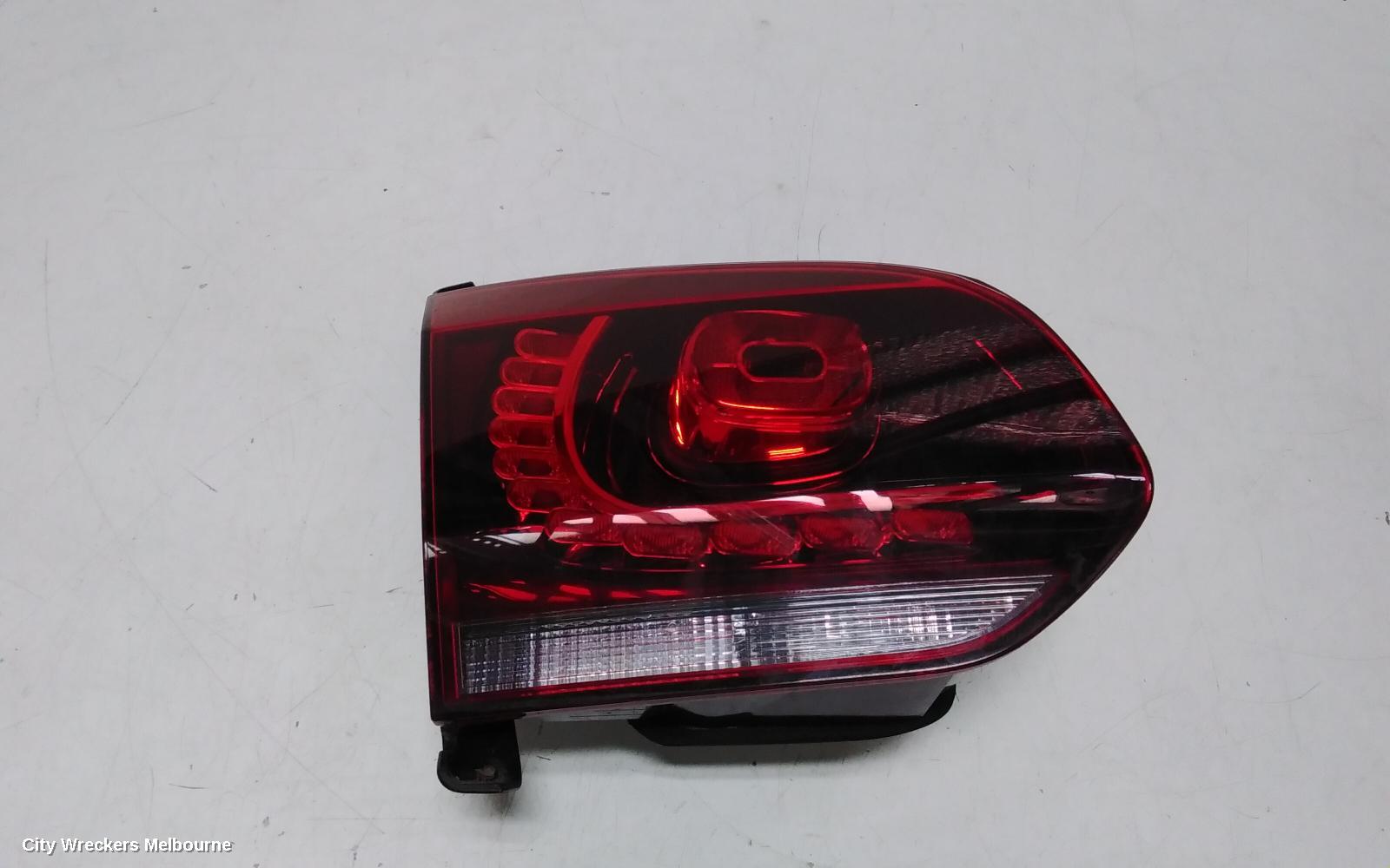 VOLKSWAGEN GOLF REAR GARNISH, BOOTLID LAMP (LH SIDE), GEN 6, 08/2011 ONWARDS - Image 1