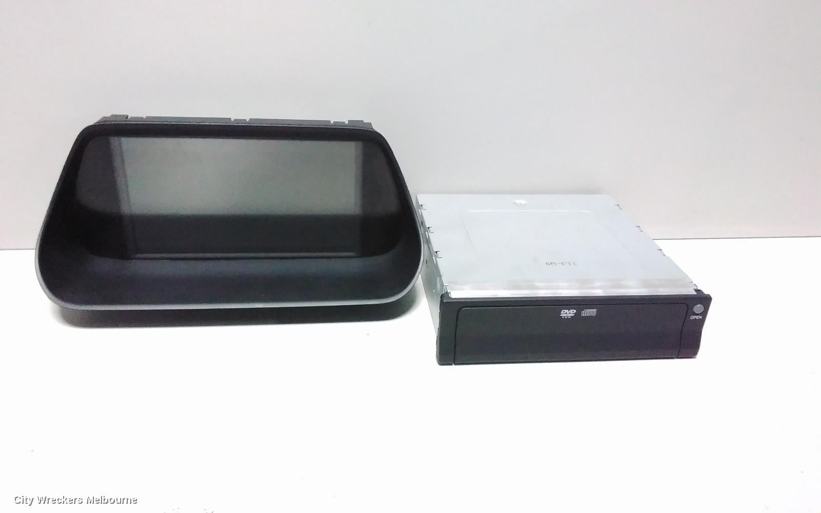 HONDA ACCORD RADIO/CD/DVD/SAT/TV, DISPLAY UNIT, SAT NAV TYPE, 8TH GEN, EURO (VIN JHMCU), 06/2008 - 12/2015 - Image 2