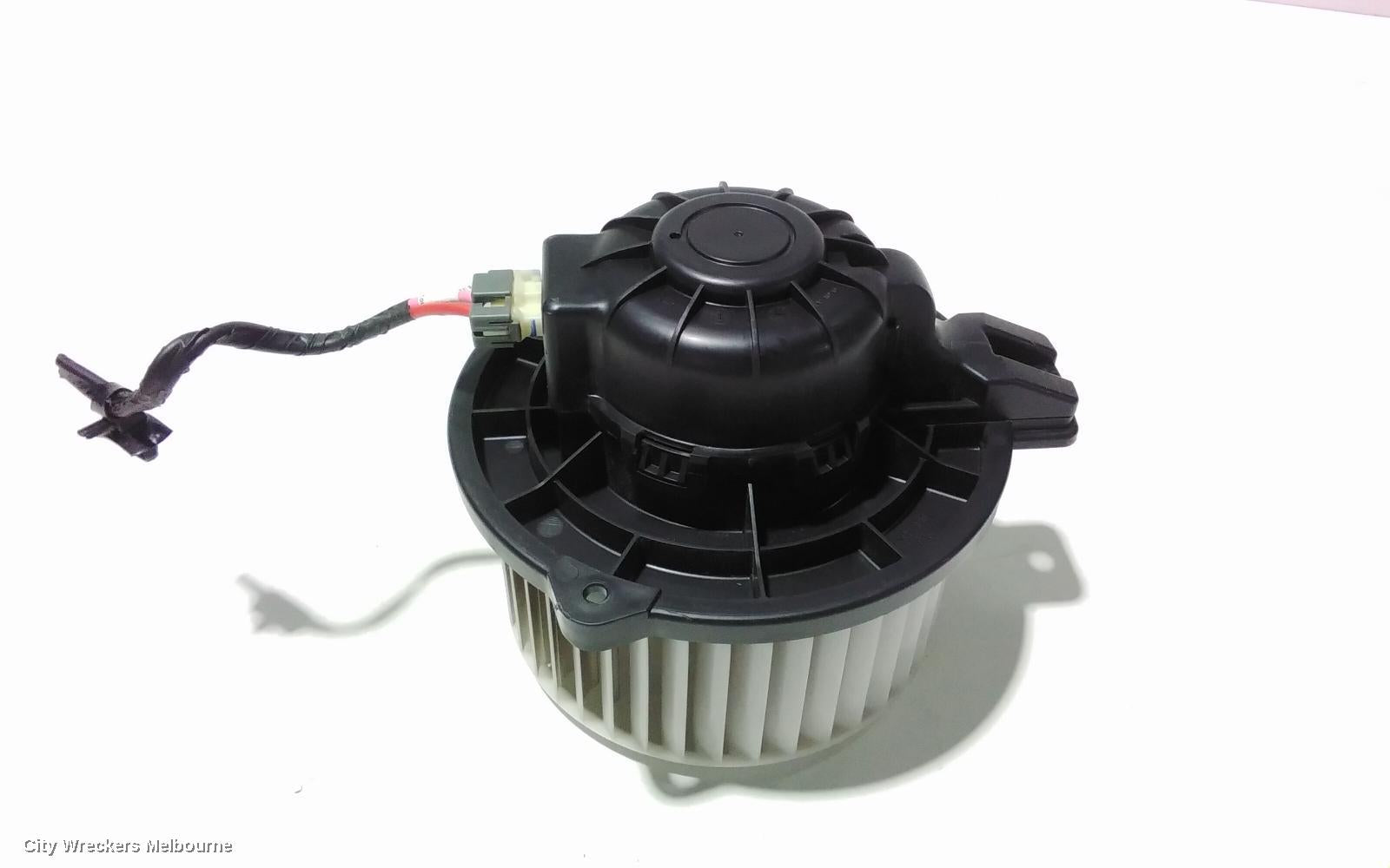 HYUNDAI I40 HEATER FAN MOTOR, VF, 09/2011 - 12/2019 - Image 2