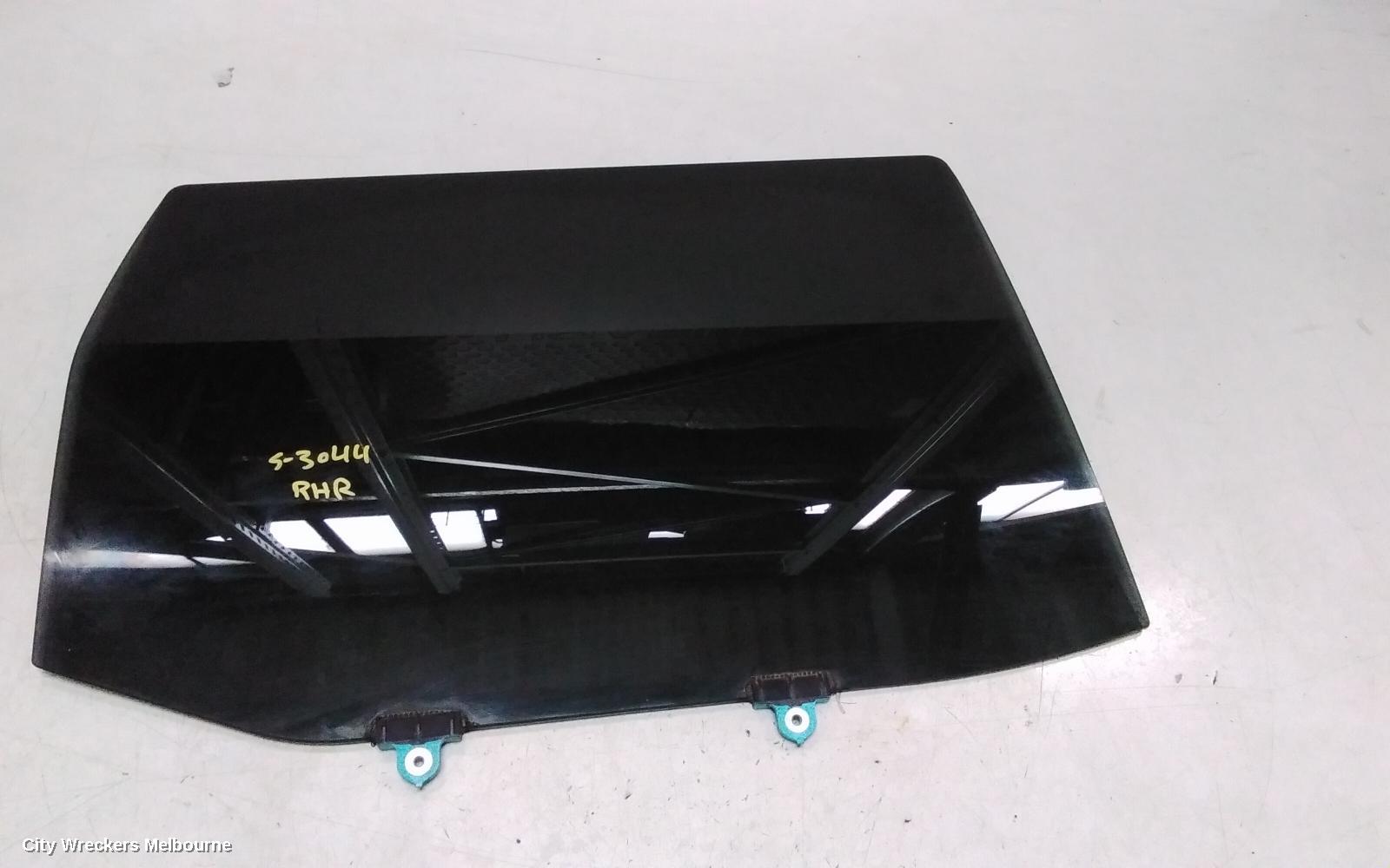 MITSUBISHI PAJERO RIGHT REAR DOOR WINDOW, PRIVACY GLASS TYPE, QE, PAJERO SPORT, 10/2015 ONWARDS - Image 1