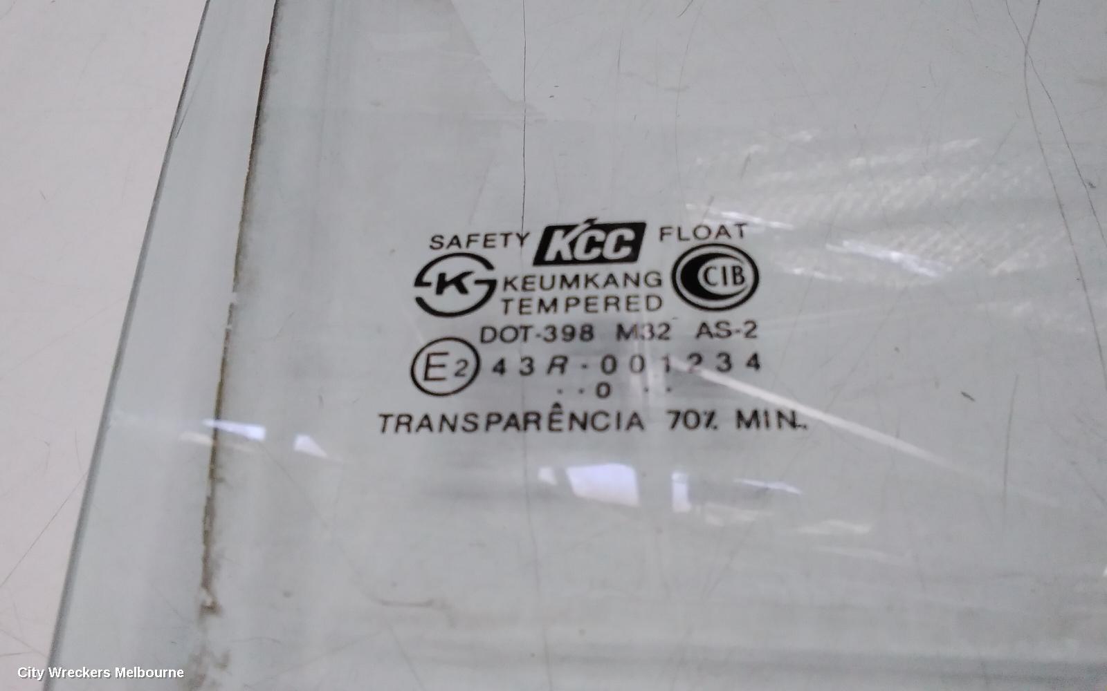 HYUNDAI SANTA FE RIGHT FRONT DOOR WINDOW, SM WAGON 11/2000 - 11/2005 - Image 3