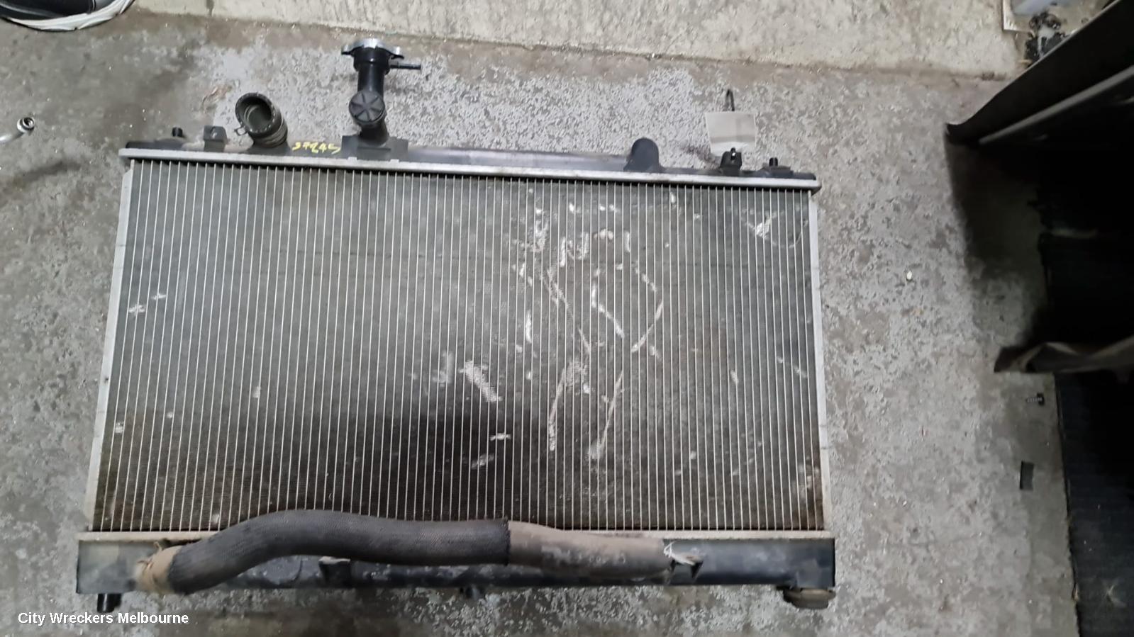 MAZDA 6 RADIATOR, MANUAL, 2.3, PETROL, HAS 2 "FORK" + 1 "PIN" MOUNT POINTS ON BOTTOM TANK, GG/GY, 09/2002 - 02/2008 - Image 2
