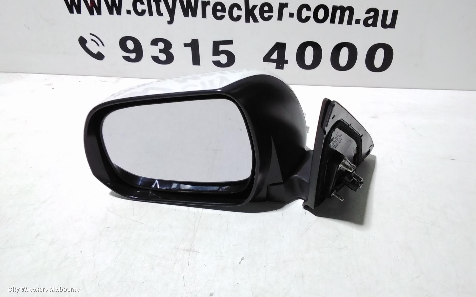 TOYOTA KLUGER LEFT DOOR MIRROR, GSU40-GSU45, COLOUR CODED, NON PUDDLE LIGHT TYPE, 05/2007 - 07/2010 - Image 2