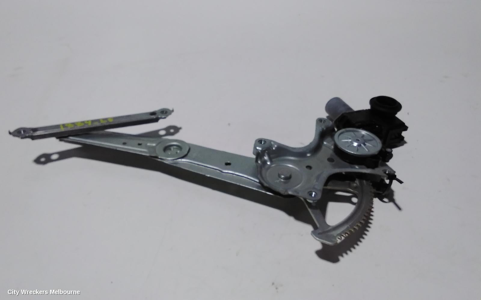 TOYOTA CAMRY LEFT FRONT WINDOW REG/MOTOR, XV70, DOOR REG ASSY (REG AND MOTOR), 09/2017 ONWARDS - Image 1