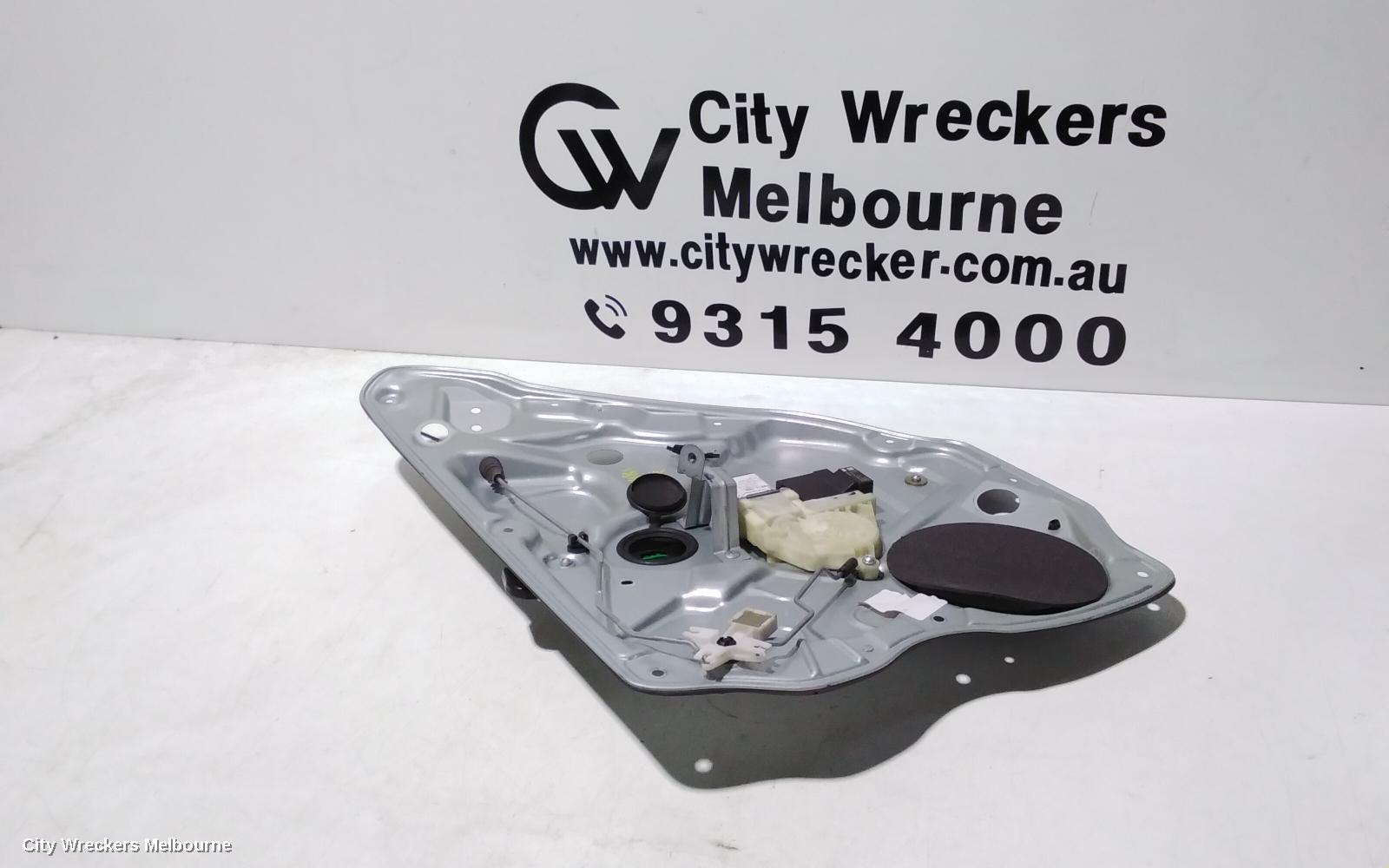 VOLKSWAGEN GOLF RIGHT REAR WND REG/MOTOR, 5DR HATCH 09/1998 - 04/2004 - Image 1