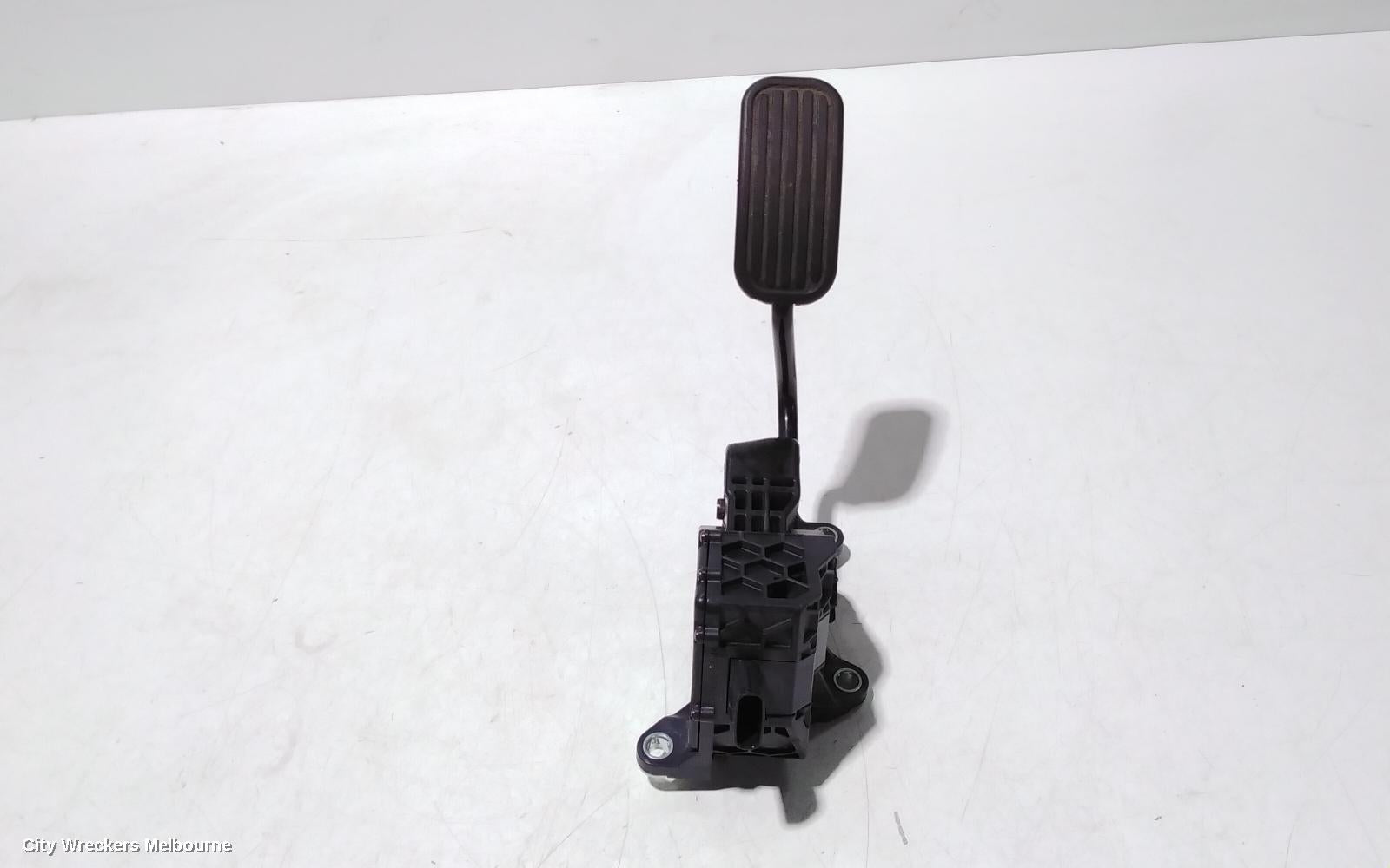 TOYOTA HIACE PEDAL ASSEMBLY, 300 SERIES, 02/2019 ONWARDS - Image 1