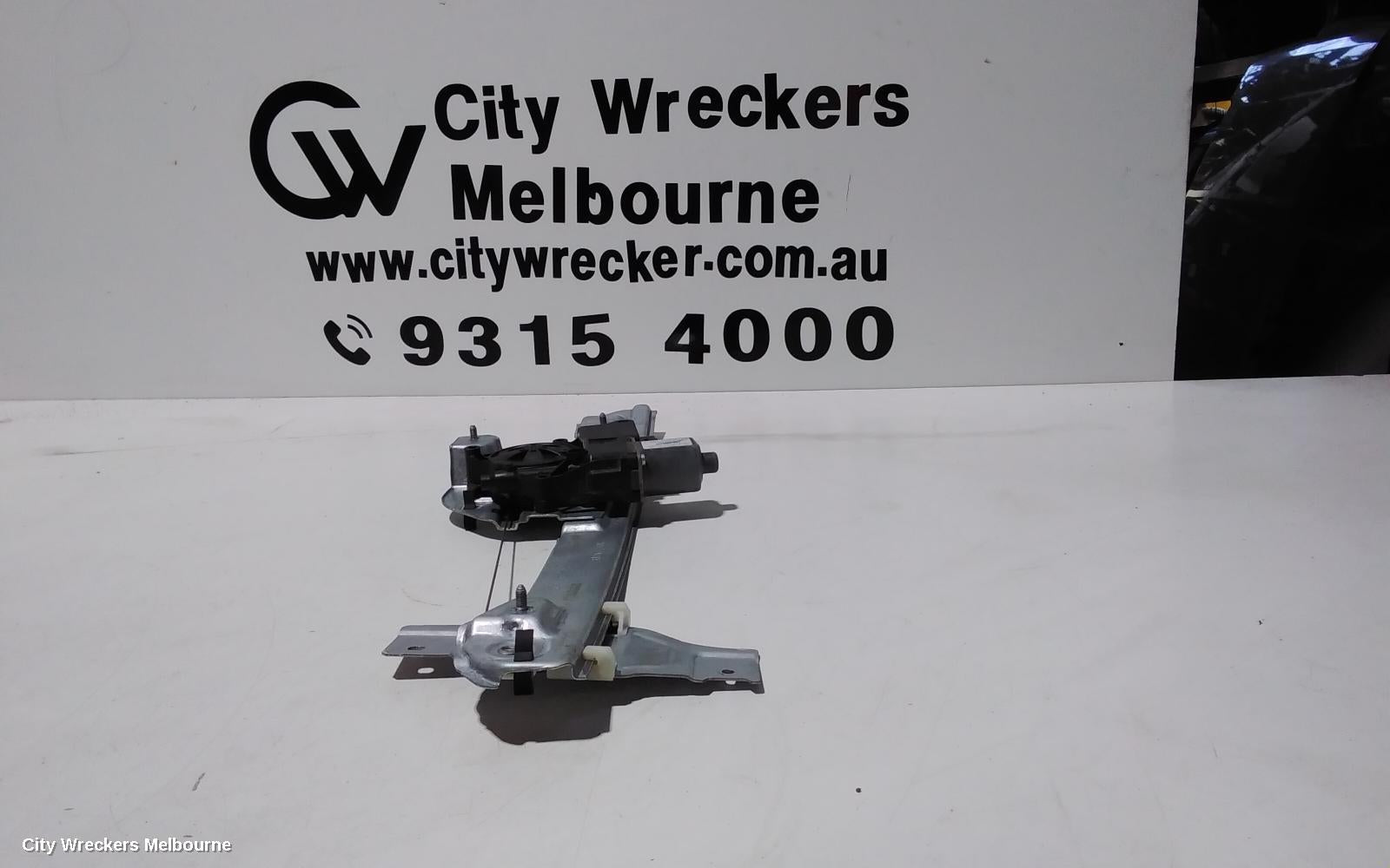 PEUGEOT 2008 LEFT FRONT WINDOW REG/MOTOR, A94, 10/2013 - 12/2018 - Image 1