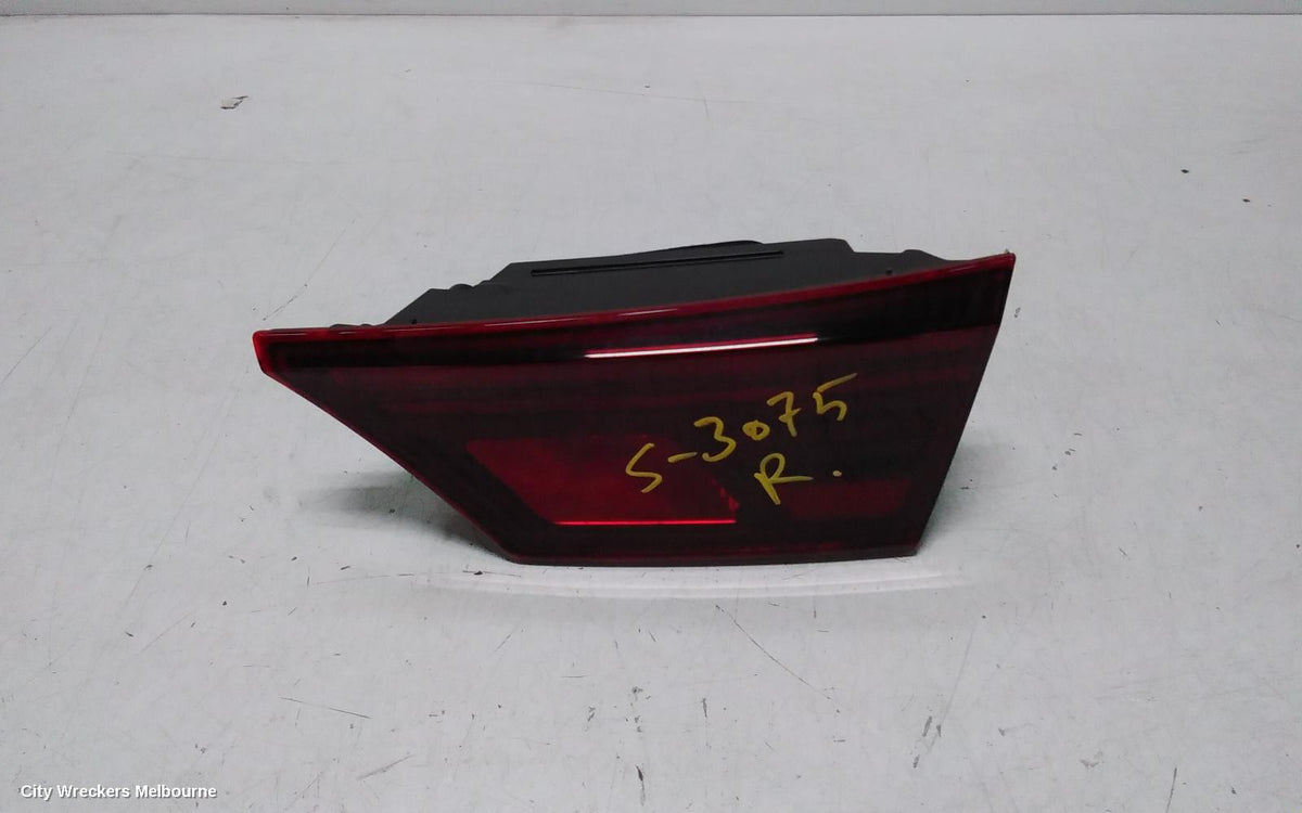 KIA CERATO REAR GARNISH, BOOTLID LAMP (RH SIDE), BD, SEDAN, NON LED TYPE, 04/2018 - 09/2024 - Image 2
