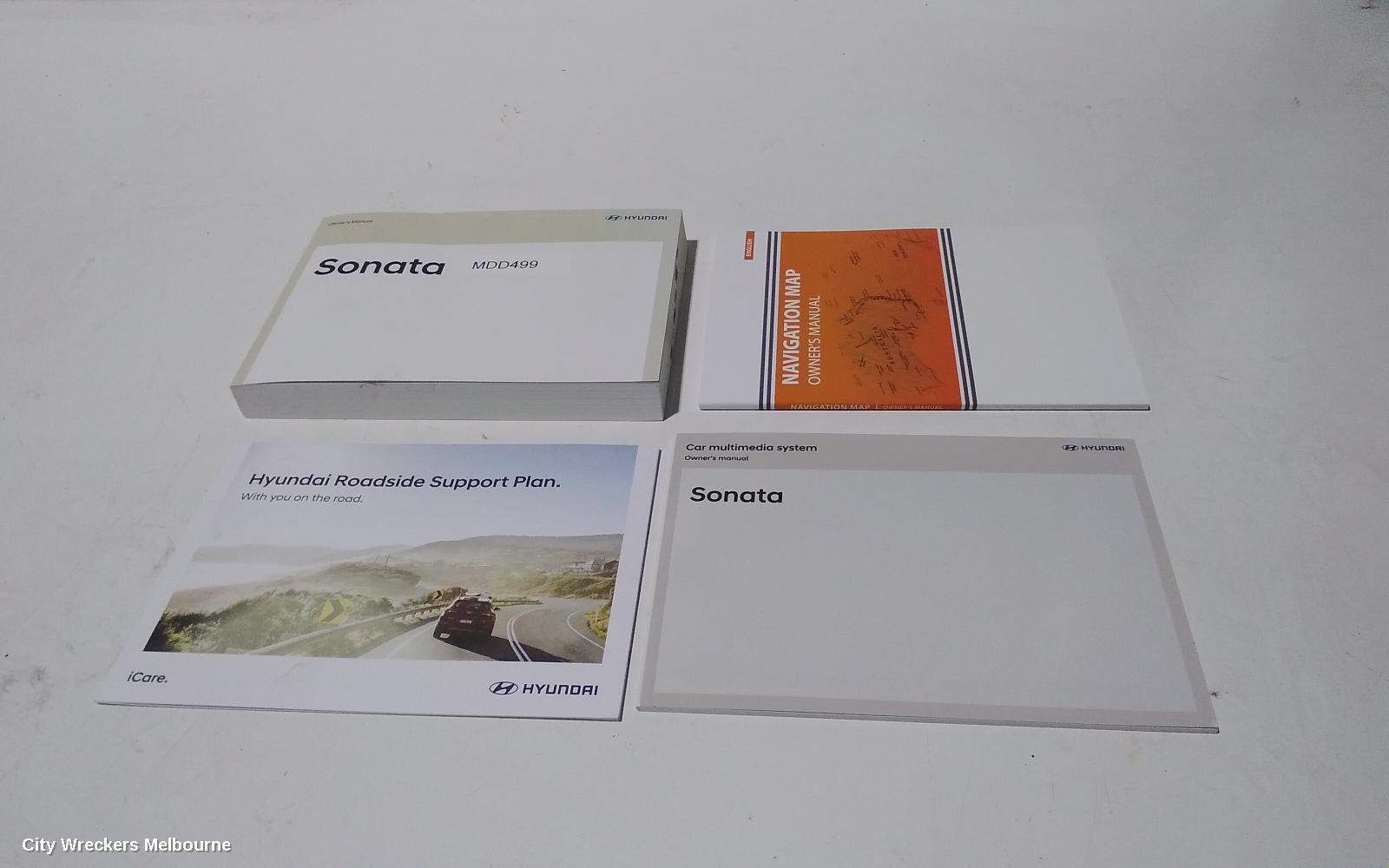 HYUNDAI SONATA OWNERS HANDBOOK, LF, 10/2014 - 01/2020 - Image 2