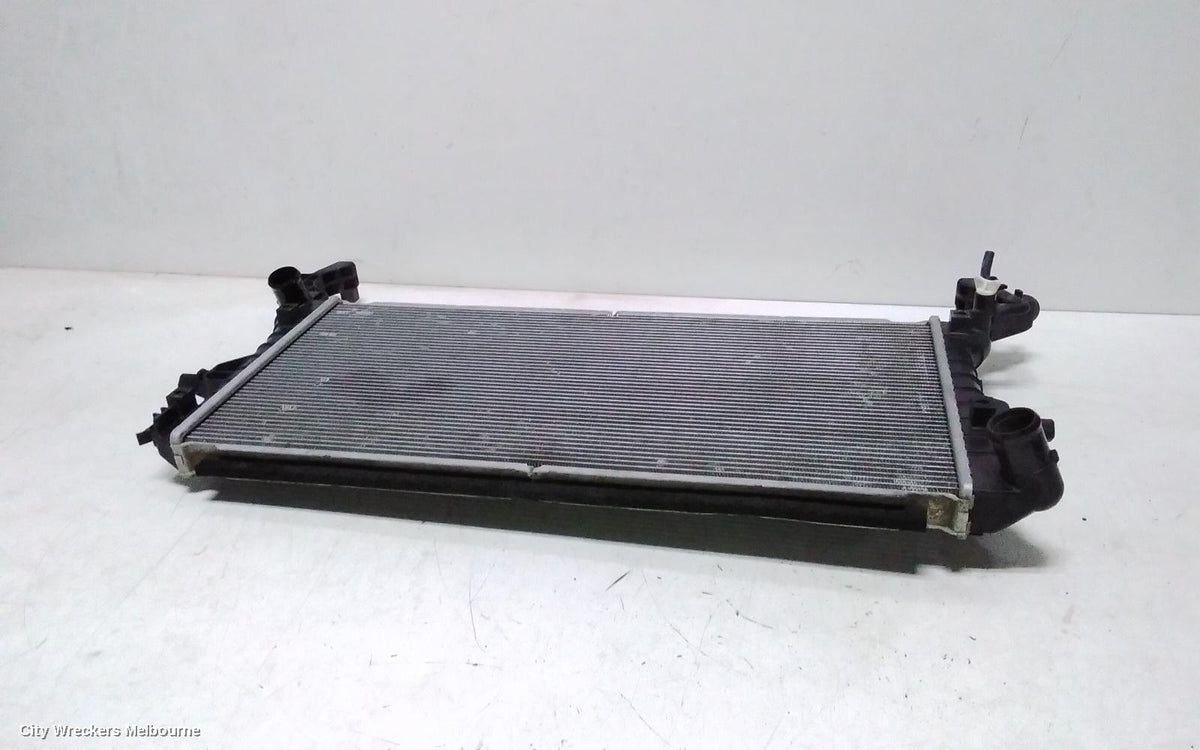 HYUNDAI I30 RADIATOR, AUTO, 1.6, PETROL, CN7, SEDAN (S.KOREA VIN KMHL), 08/2020 ONWARDS - Image 3