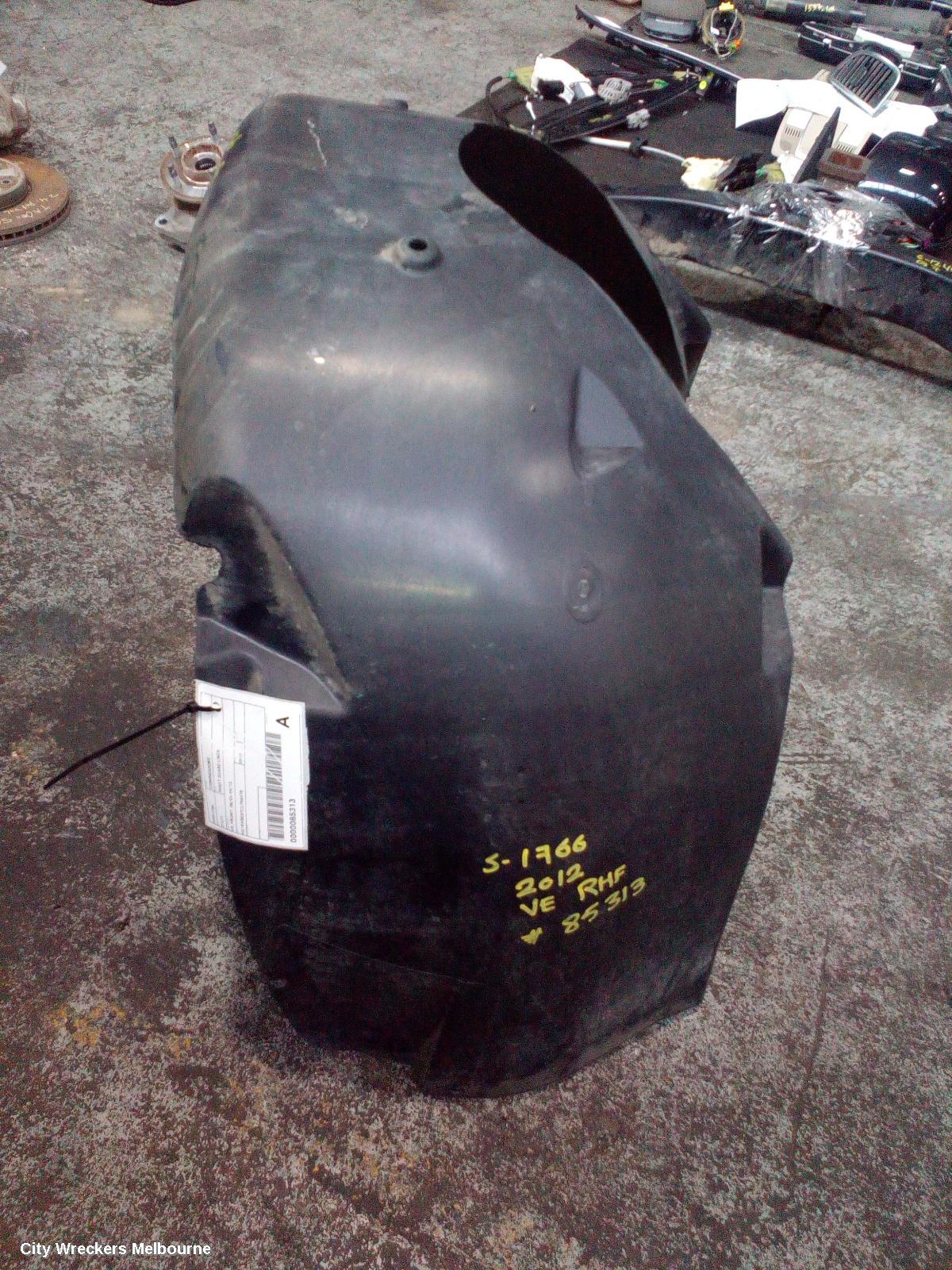 HOLDEN COMMODORE RIGHT GUARD LINER, VE, FRONT, 08/2006 - 04/2013 - Image 2
