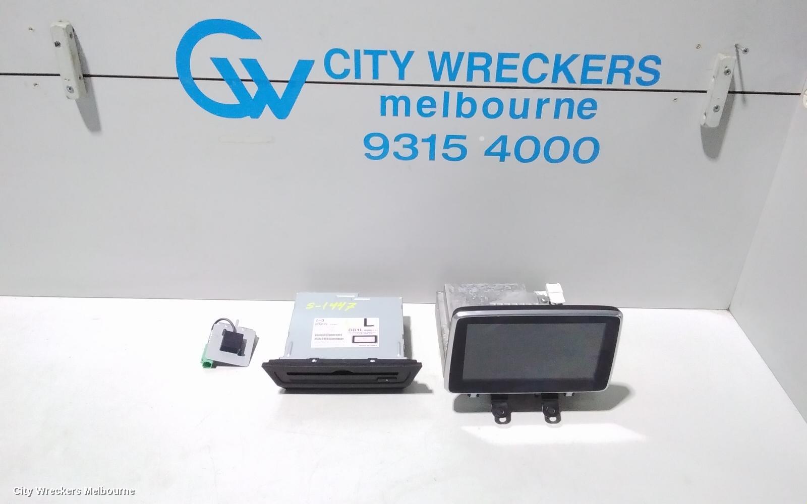 MAZDA CX3 RADIO/CD/DVD/SAT/TV, DISPLAY UNIT, DK, 03/2015 ONWARDS - Image 1