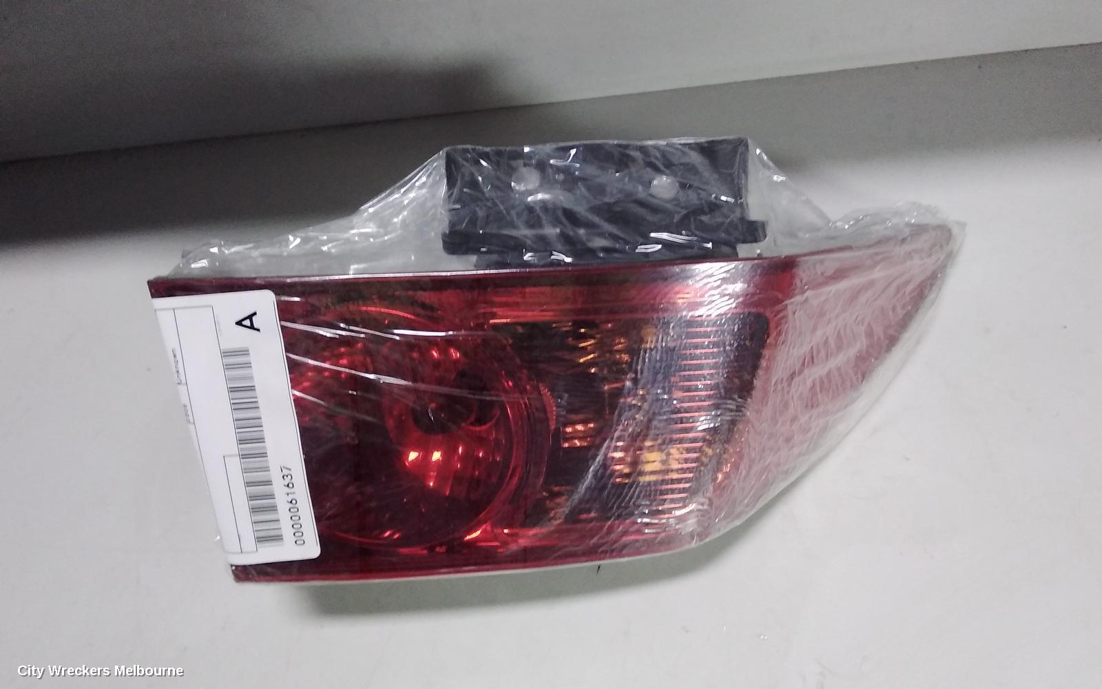 HONDA ACCORD LEFT TAILLIGHT, 7TH GEN, CL/EURO (VIN JHMCL), SEDAN, 06/2003 - 11/2005 - Image 3