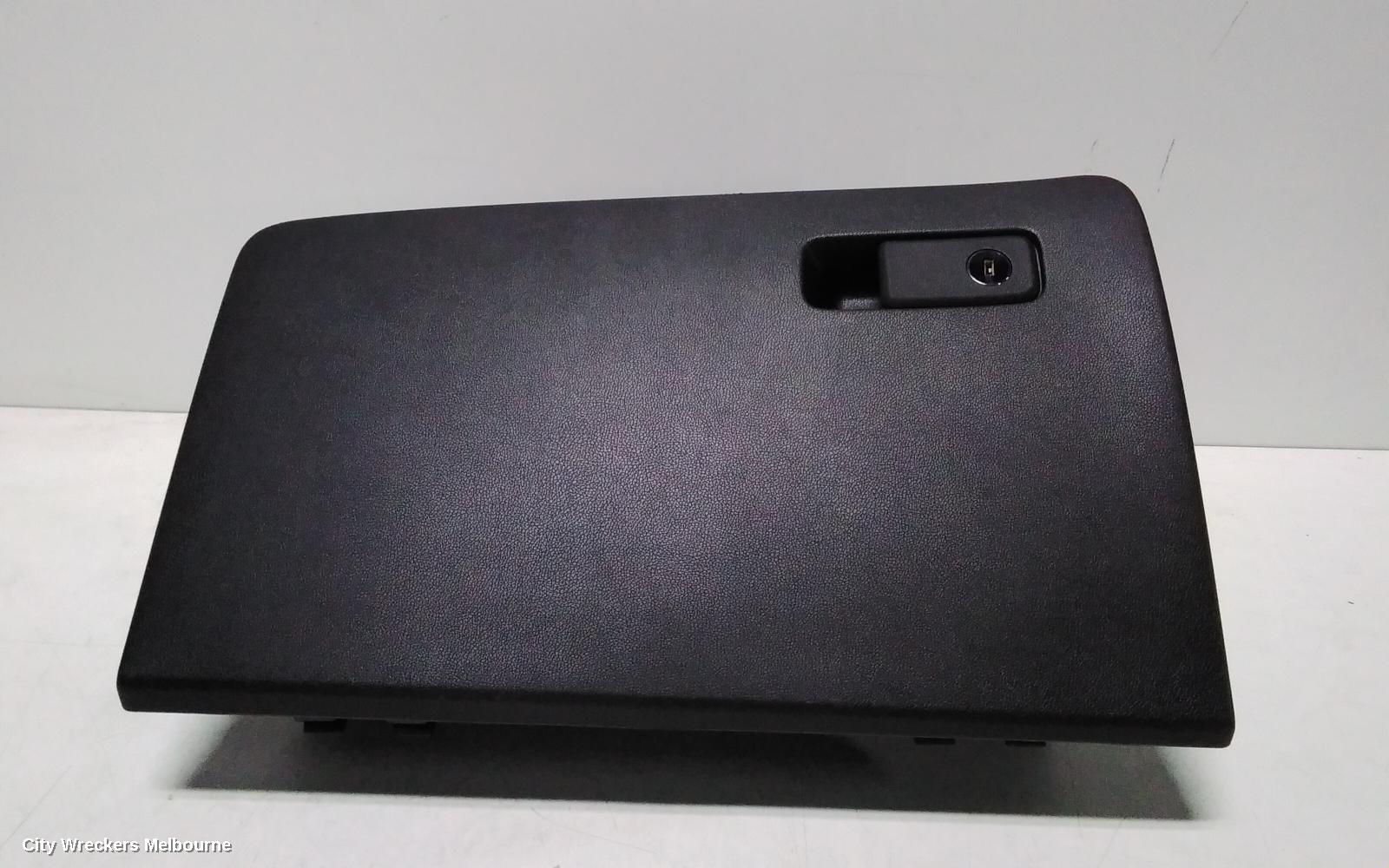 KIA SORENTO GLOVE BOX, MQ4, 02/2020 ONWARDS - Image 2