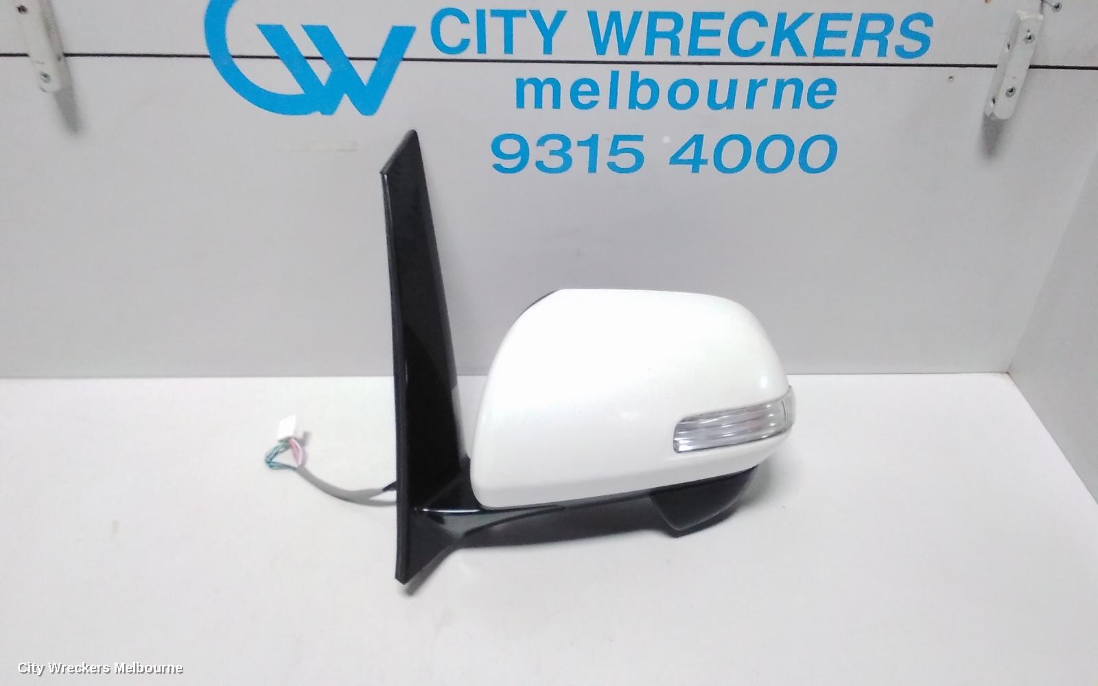 TOYOTA ESTIMA LEFT DOOR MIRROR, XR50, 9 WIRE, RECTANGLE PLUG, COLOUR CODED, W/ INDICATOR TYPE, BLUE GLASS, 06-19 (IMPORT) - Image 2