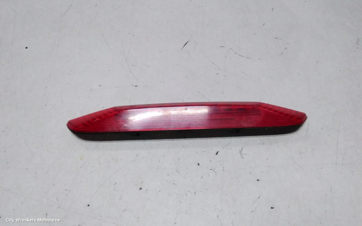 ISUZU DMAX HIGH LEVEL STOPLIGHT, RG, 07/2020 ONWARDS - Image 3