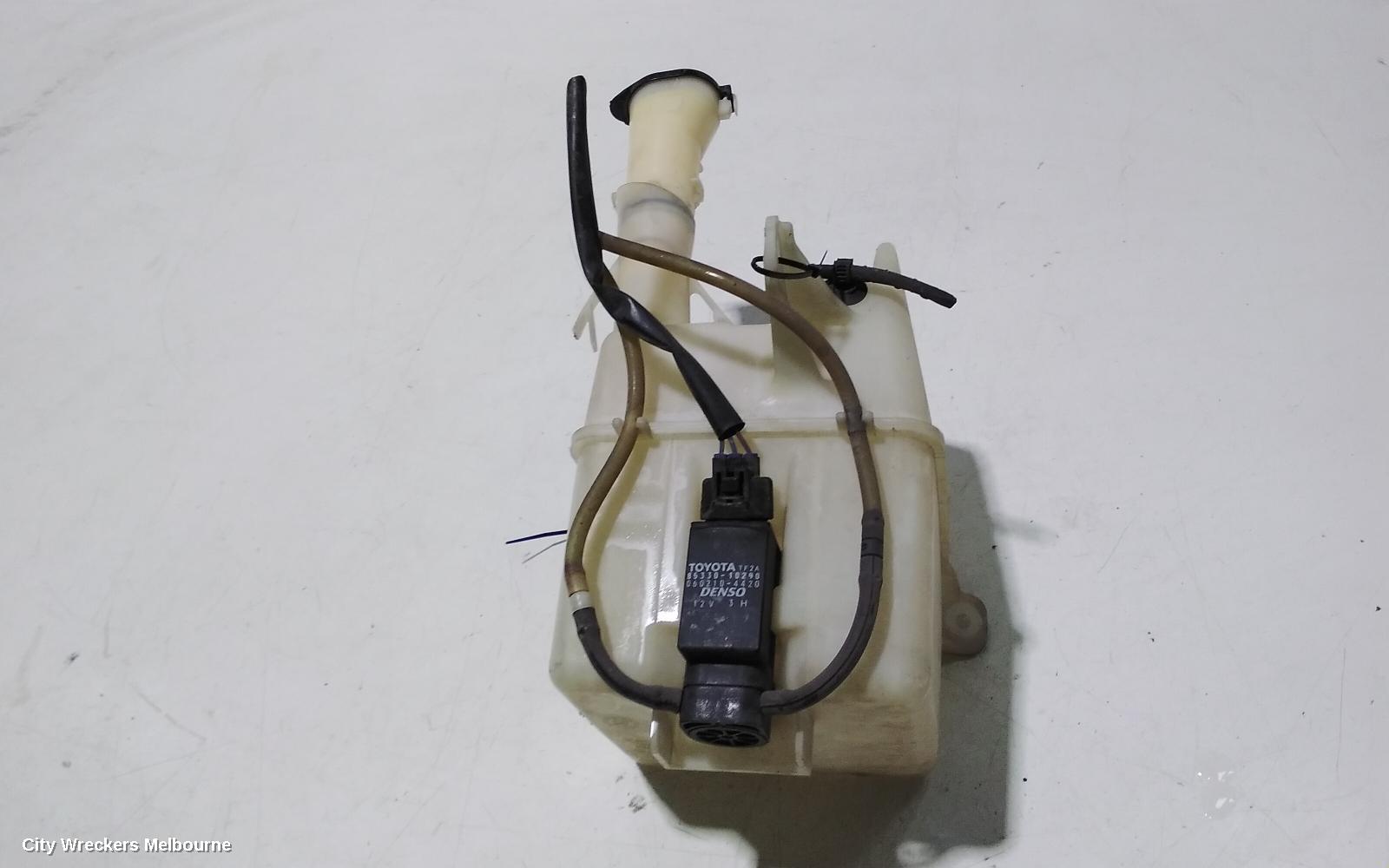 TOYOTA COROLLA WASHER BOTTLE, ZZE122, HATCH/WAGON, 12/2001 - 06/2007 - Image 3