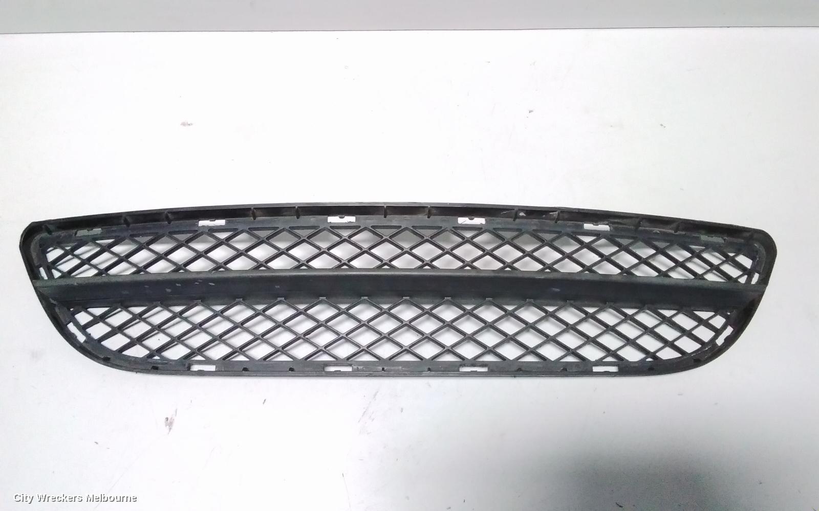 BMW 3 SERIES GRILLE, BUMPER GRILLE (CENTRE), E90, SEDAN, 03/2005 - 08/2008 - Image 2