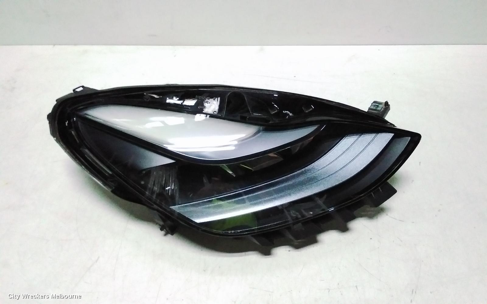 TESLA MODEL Y RIGHT HEADLAMP, 1ST GEN, LED TYPE, 03/2022 ONWARDS - Image 2