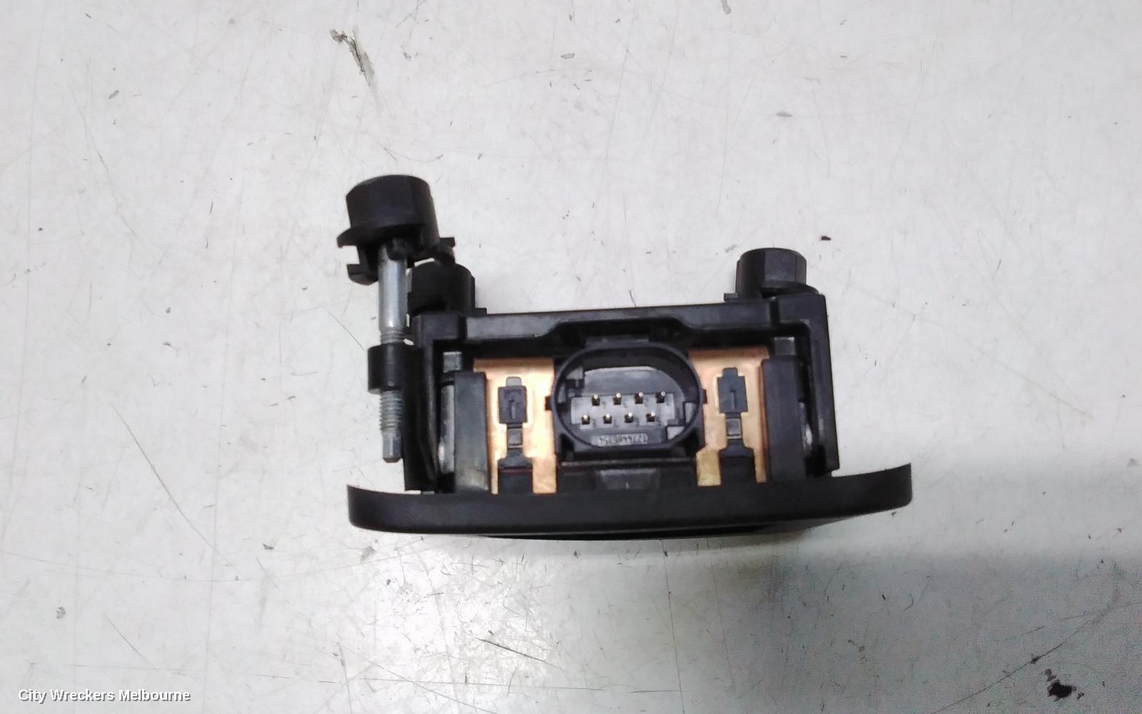 MG ZS, MISC SWITCH, AZS1, 09/2017 ONWARDS, CAMERA FRONT RADAR SENSOR (BUMPER MOUNTED), 0203303796 // 39R14981: 113080 - Image 2