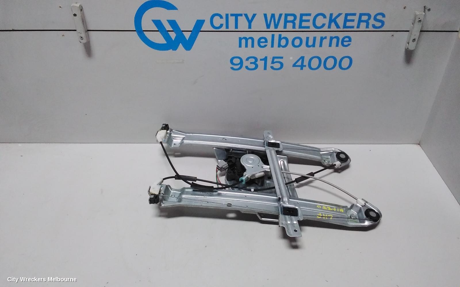 MITSUBISHI 380 LEFT FRONT WINDOW REG/MOTOR, DB, ELECTRIC, 09/2005 - 03/2008 - Image 1