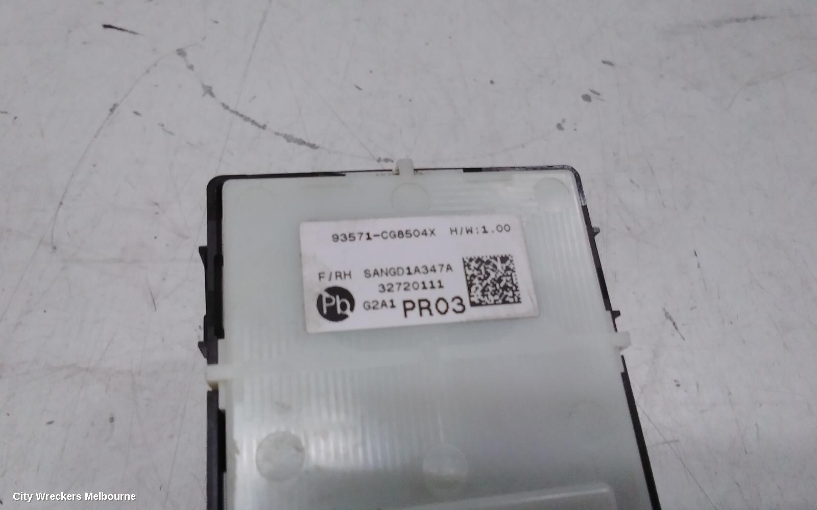 HYUNDAI STARIA PWR DR WIND SWITCH, RH FRONT, BLOCK MASTER SWITCH, US4, 04/2021 ONWARDS - Image 3