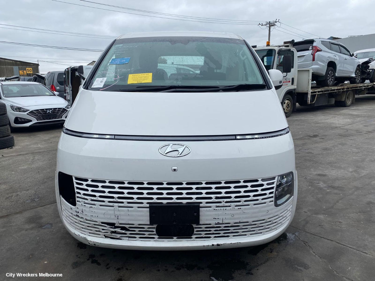 HYUNDAI STARIA LEFT FRONT DOOR, US4, 04/2021 ONWARDS - Image 3