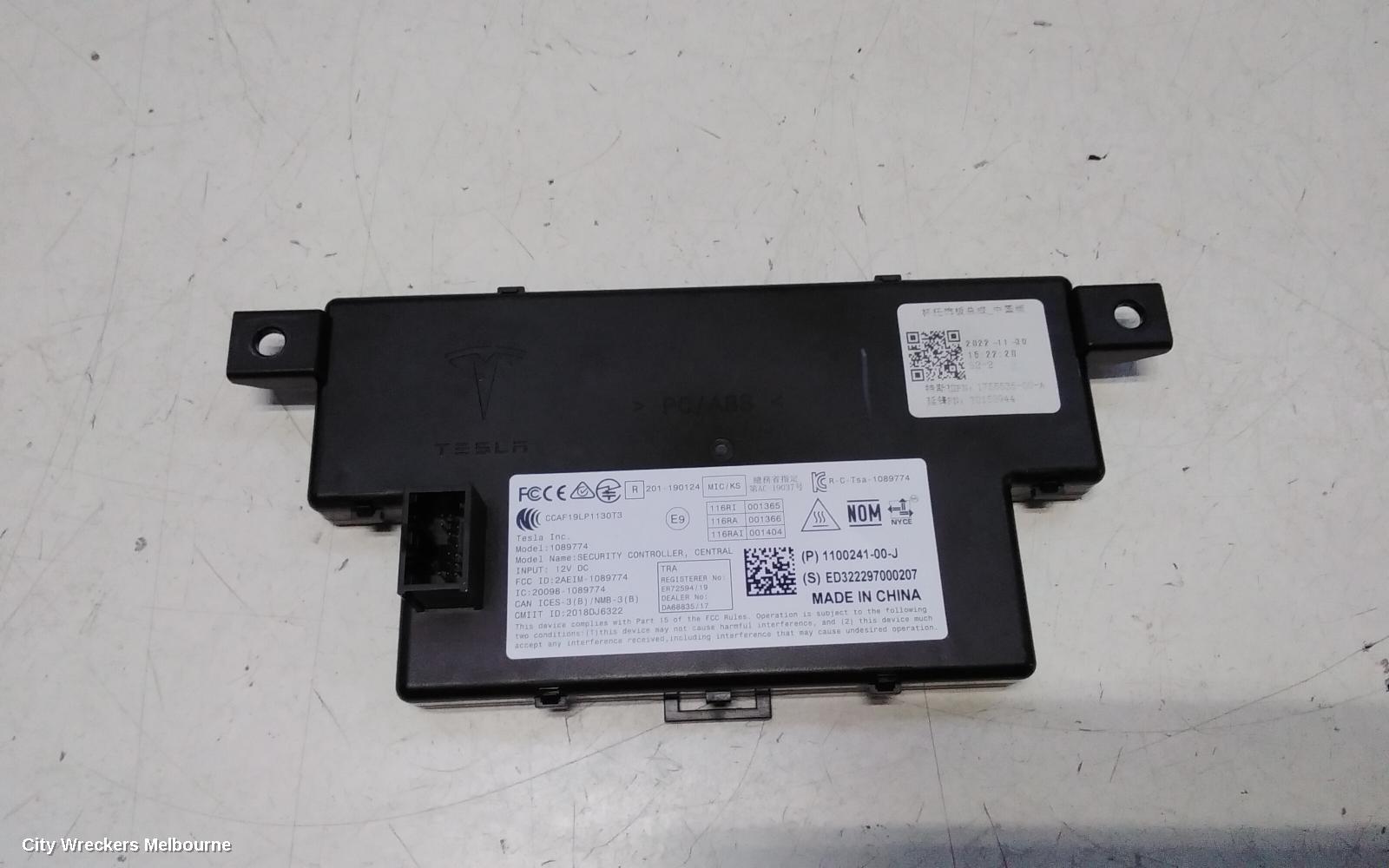 TESLA MODEL 3, 1ST GEN, 06/2019 ONWARDS, TESLA MODEL 3 CONTROL UNIT CENTRAL LOCKING 1100241-00-J ELECTRICITY 2021: 121649 - Image 3