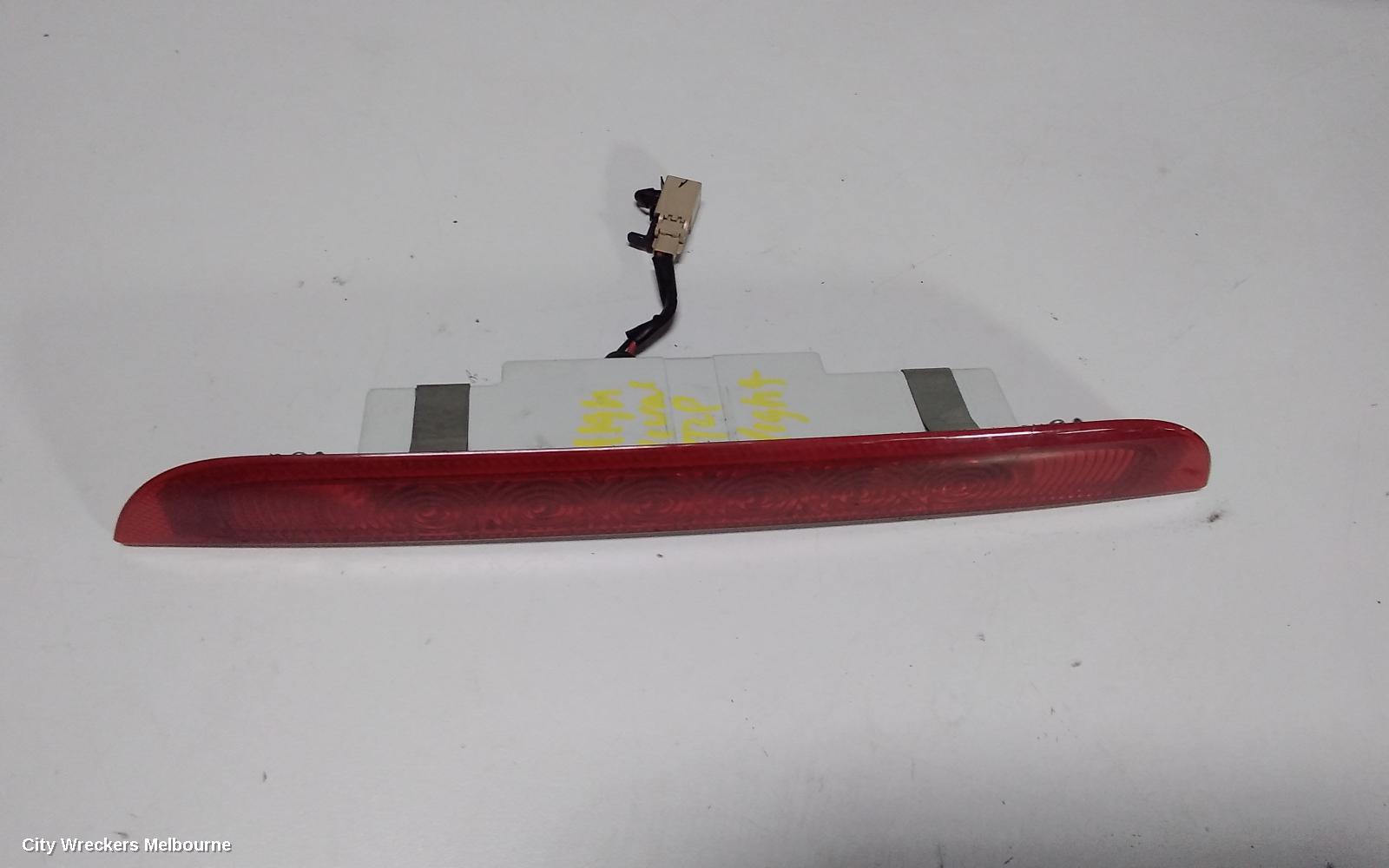 RENAULT KALEOS HIGH LEVEL STOPLIGHT, H45 09/2013 - 04/2016 - Image 1