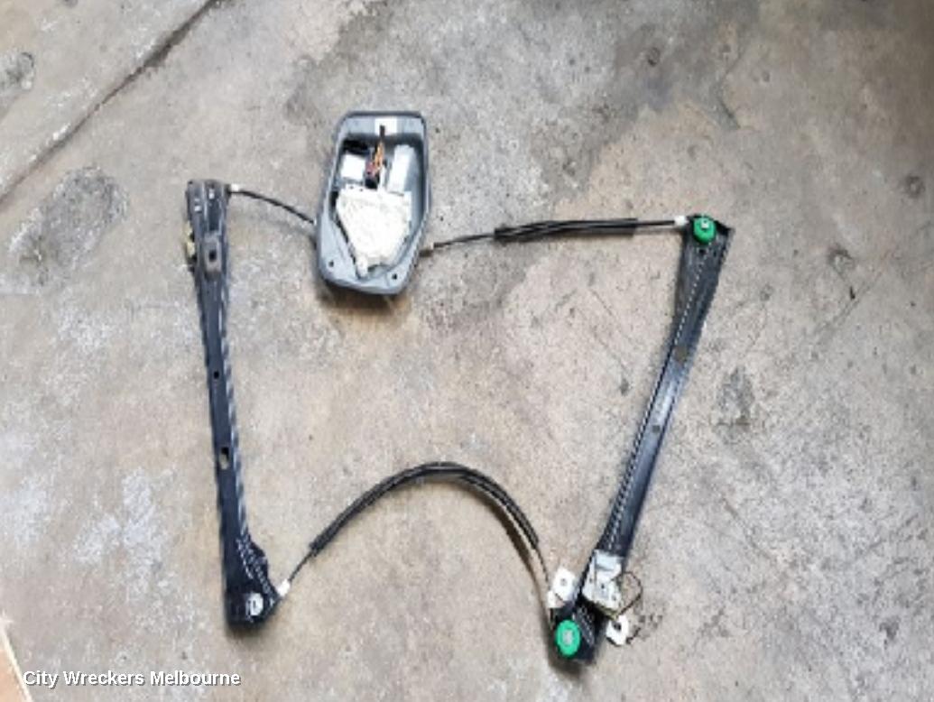 VOLKSWAGEN JETTA RIGHT FRONT WINDOW REG/MOTOR, 1KM, 02/2006 - 07/2011 - Image 1