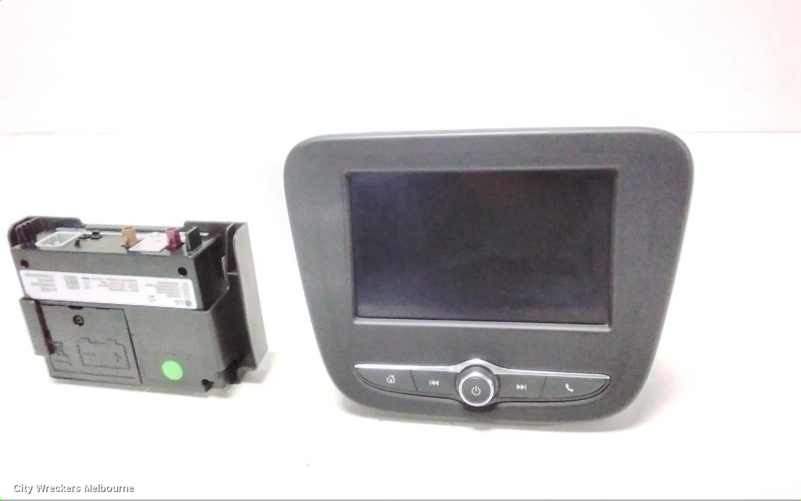 HOLDEN EQUINOX RADIO/CD/DVD/SAT/TV, 7IN TOUCHSCREEN, EQ, 09/2017 - 12/2020 - Image 2