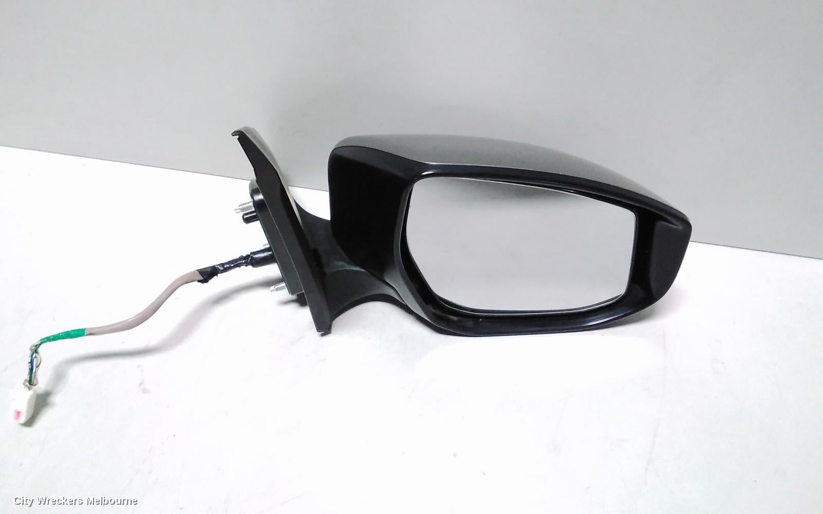 NISSAN PULSAR RIGHT DOOR MIRROR, B17, SEDAN, MANUAL FOLD TYPE, 12/2012 - 12/2017 - Image 2
