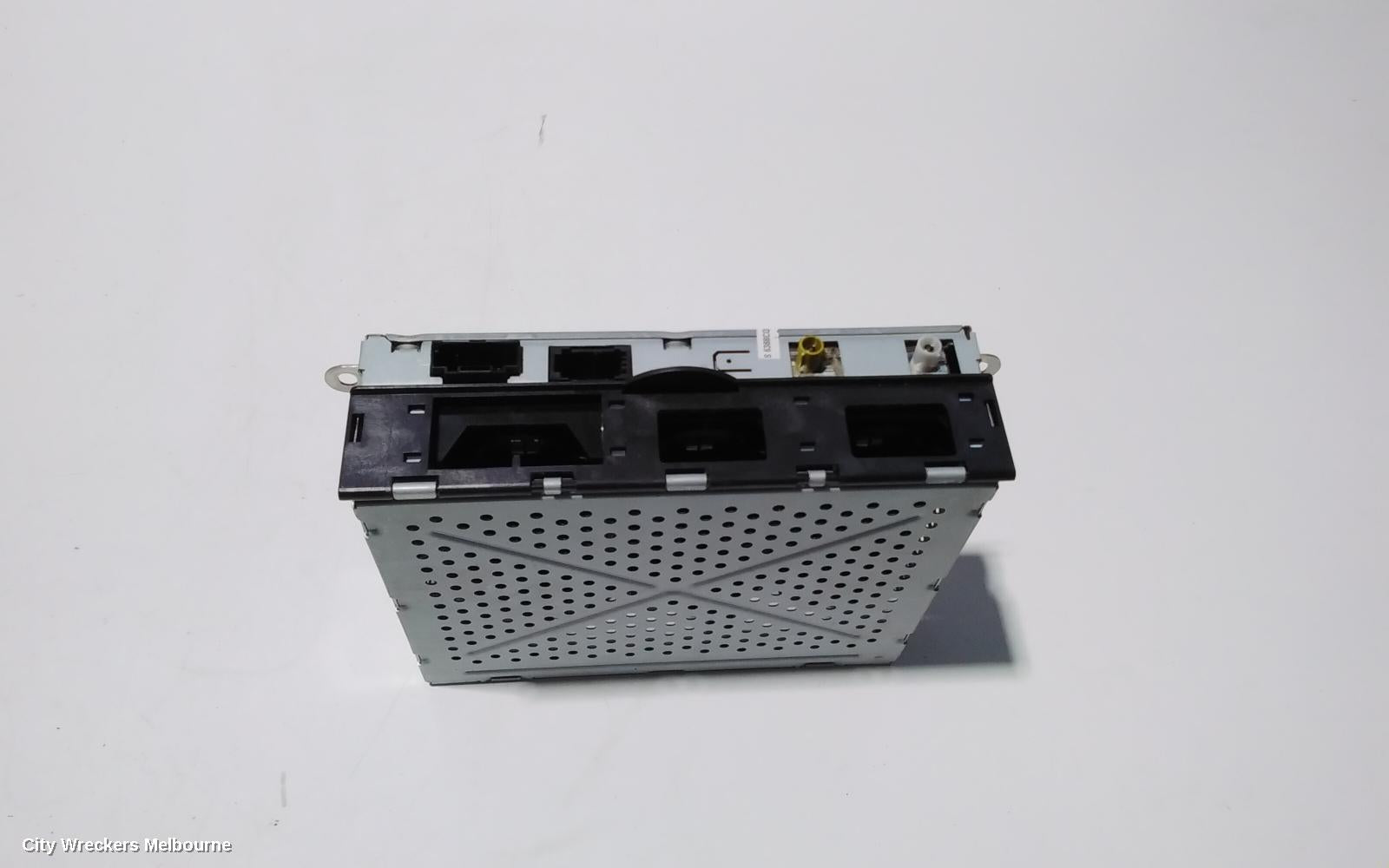 AUDI Q7 RADIO/CD/DVD/SAT/TV, K-BOX RADIO RECEIVER, 4L, 09/2006 - 08/2015 - Image 2