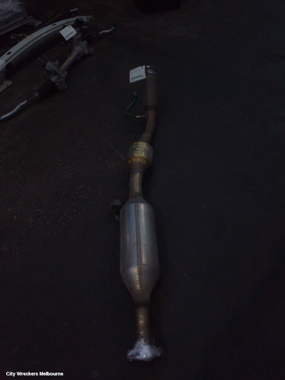 TOYOTA CAMRY CATALYTIC CONVERTER, UNDER CAR-CAT TYPE, 2.5, A25A-FXS, PETROL, HYBRID, XV70, 09/2017 ONWARDS - Image 1