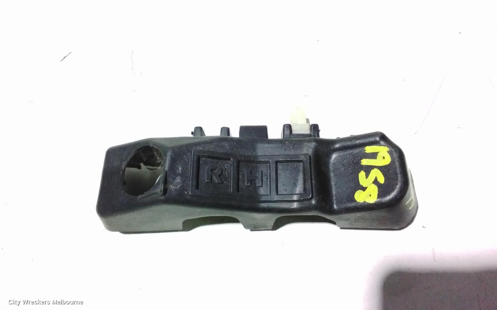 HYUNDAI VELOSTER, FS, 10/2011 - 08/2019, RHF BAR BRAKET: 105548 - Image 2