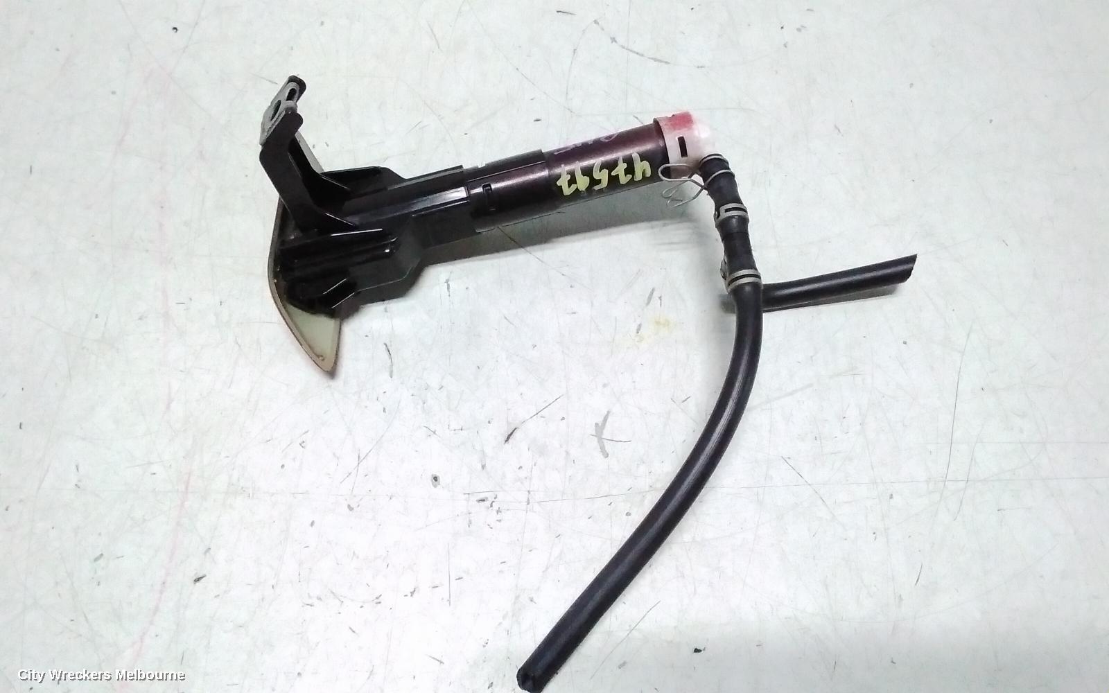 TOYOTA AURION HEADLAMP WASHER JET, GSV50R 04/2012 - 08/2017 - Image 2