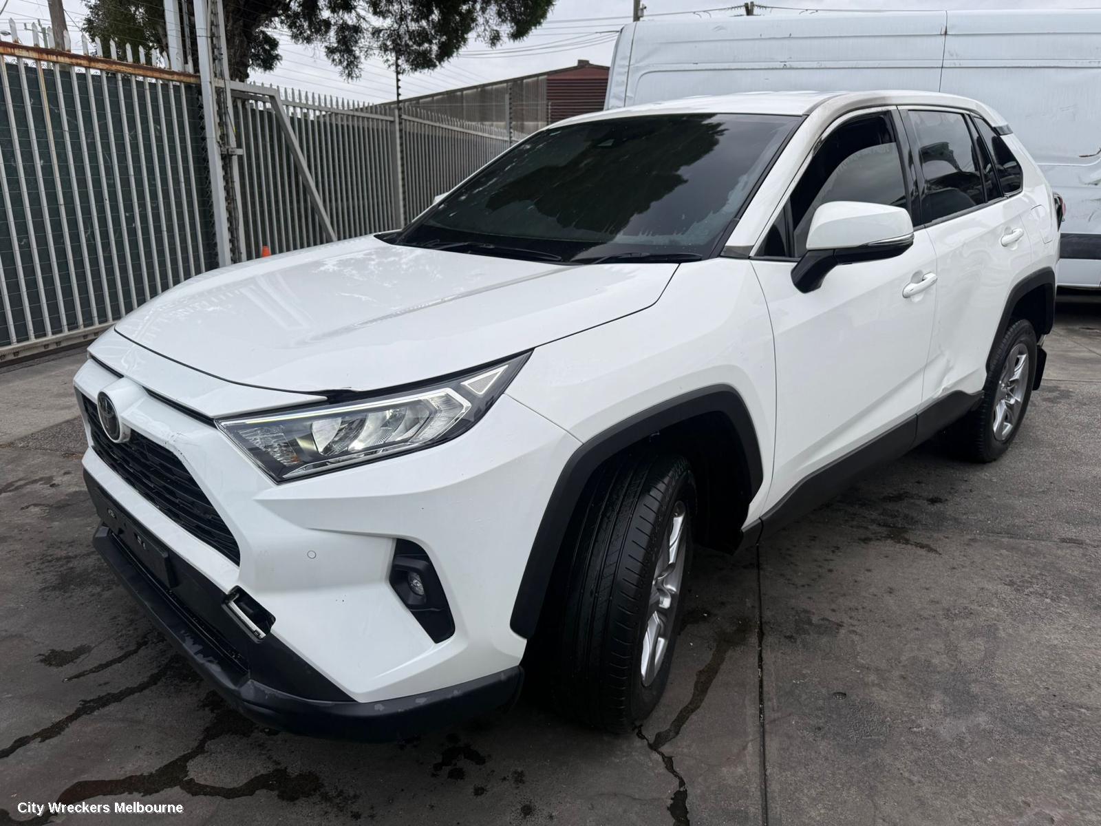 TOYOTA RAV4 RIGHT FRONT DOOR, XA50, 11/2018 - 12/2025 - Image 3