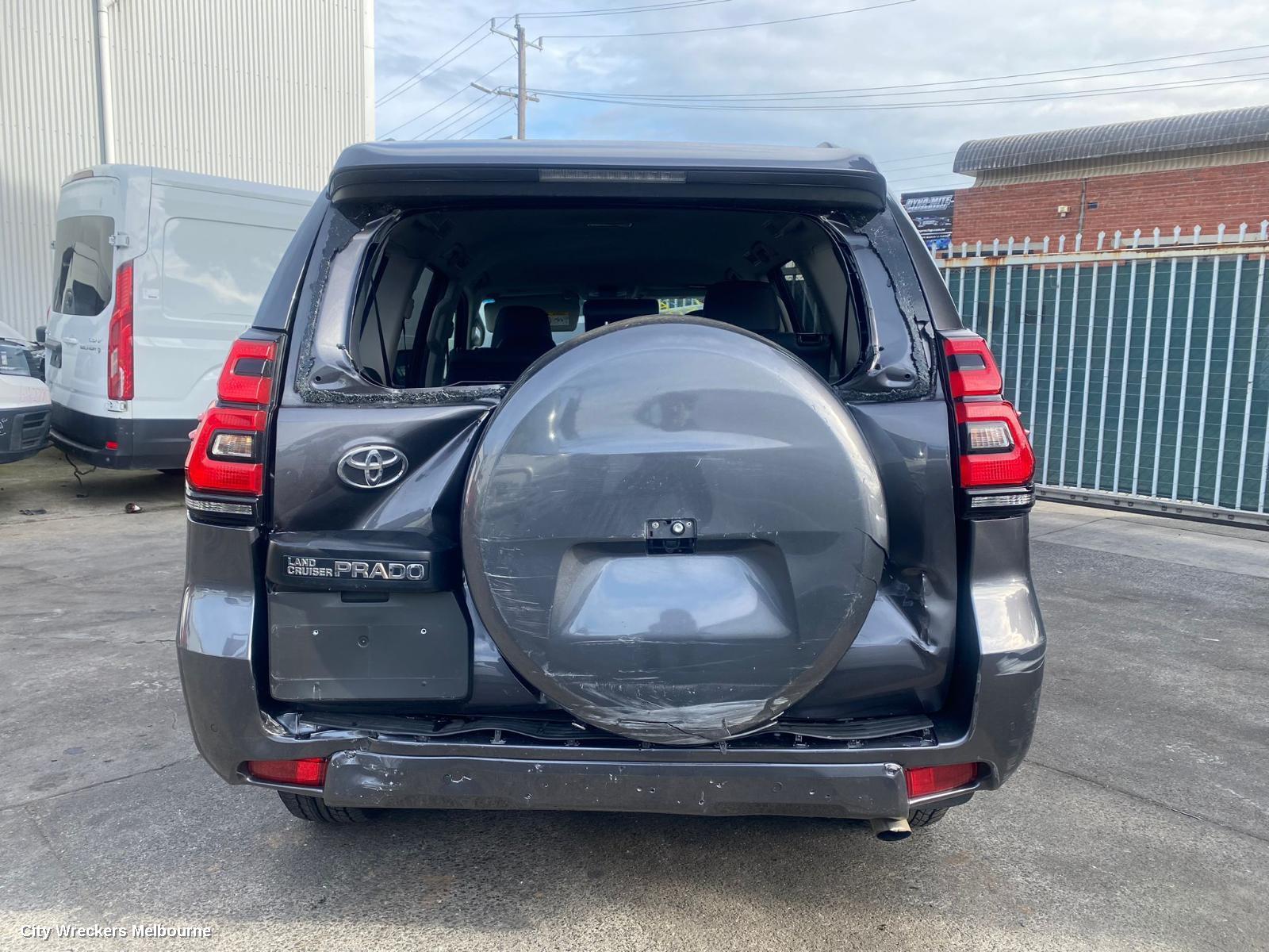TOYOTA PRADO LEFT GUARD, 150 SERIES, 08/2017 - 11/2023 - Image 1