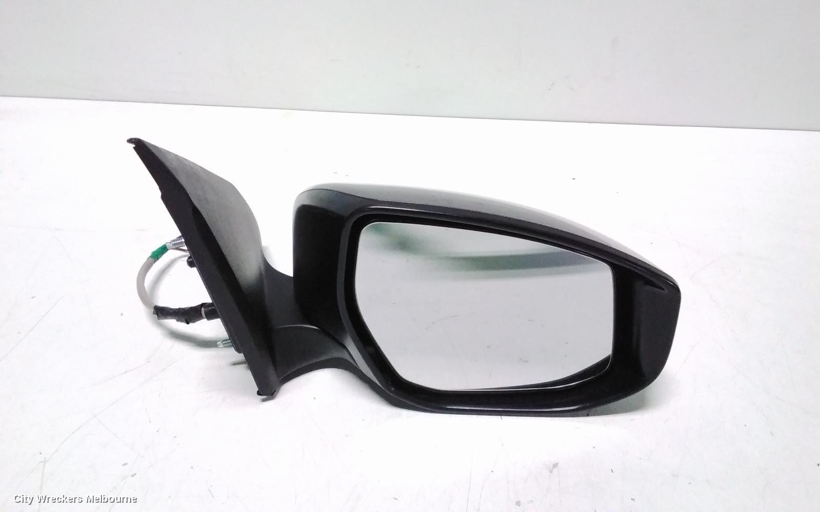 NISSAN PULSAR RIGHT DOOR MIRROR, B17, SEDAN, MANUAL FOLD TYPE, 12/2012 - 12/2017 - Image 2