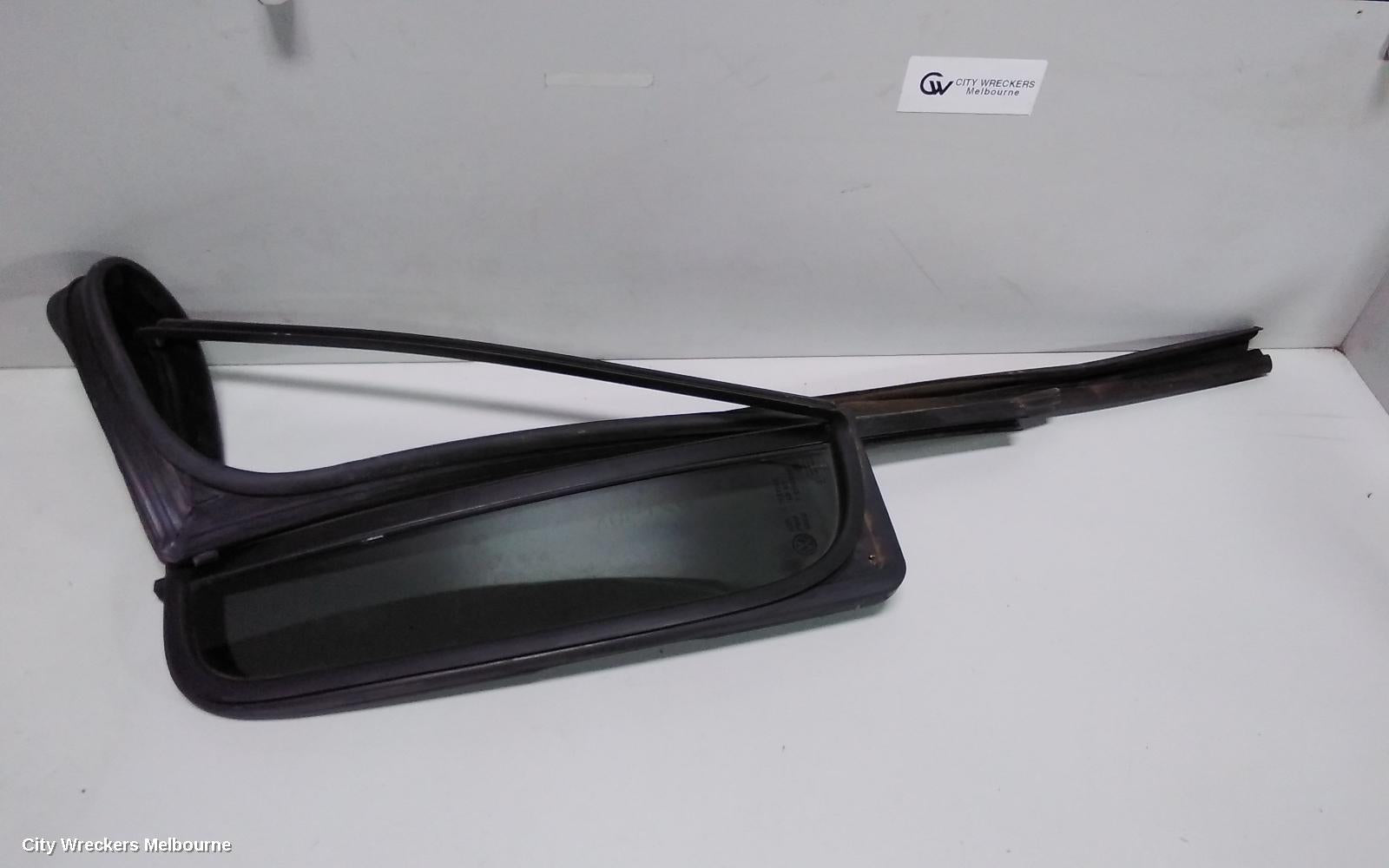 VOLKSWAGEN AMAROK RIGHT REAR 1/4 DOOR GLASS, 2H, 12/2010 ONWARDS - Image 1