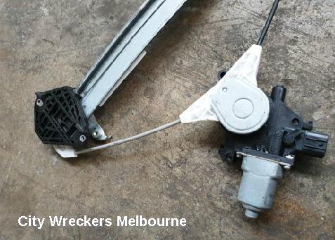 SUBARU FORESTER LEFT REAR WND REG/MOTOR, 02/2008 - 12/2012 - Image 2