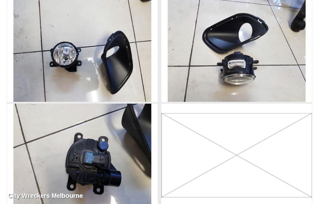 JEEP CHEROKEE LEFT INDICATOR/FOG/SIDE, BUMPER FOGLAMP, KL, STANDARD TYPE, 02/2014 - 03/2018 - Image 1