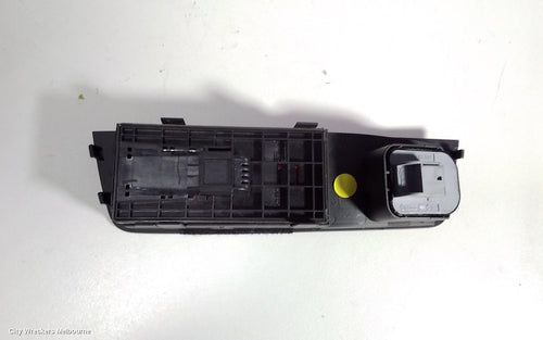 AUDI A1 PWR DR WIND SWITCH, RH FRONT (MASTER SWITCH), 5DR HATCH, 8X, 03/2012 - 10/2018 - Image 2