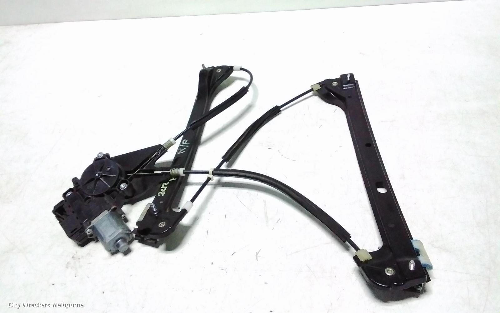 VOLKSWAGEN POLO RIGHT FRONT WINDOW REG/MOTOR, 6R, POWER, 5DR HATCH, 05/2010 - 05/2014 - Image 2
