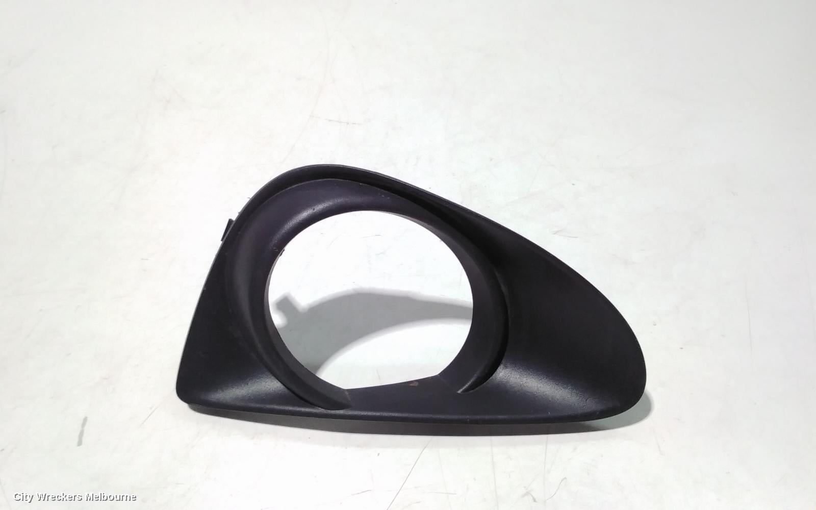 TOYOTA YARIS LEFT INDICATOR/FOG/SIDE, BUMPER FOGLAMP, NCP13#, 08/2011 - 06/2014 - Image 2