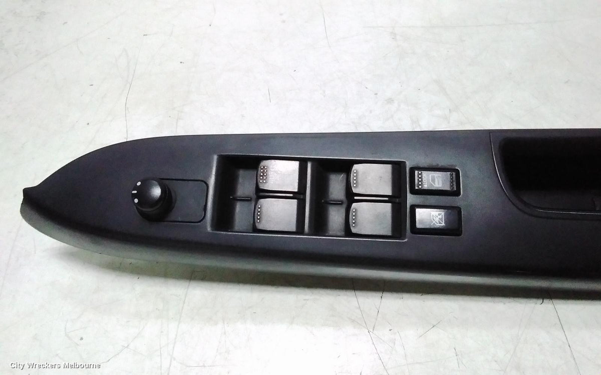 SUZUKI SX4 PWR DR WIND SWITCH, RH FRONT (MASTER SWITCH), 02/2007 - 01/2014 - Image 2