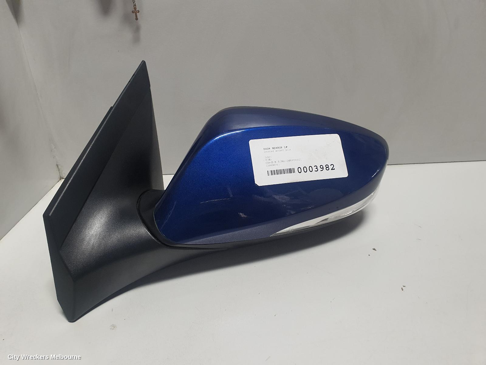 KIA SPORTAGE RIGHT DOOR MIRROR, KM, 08/2004 - 06/2010 - Image 2
