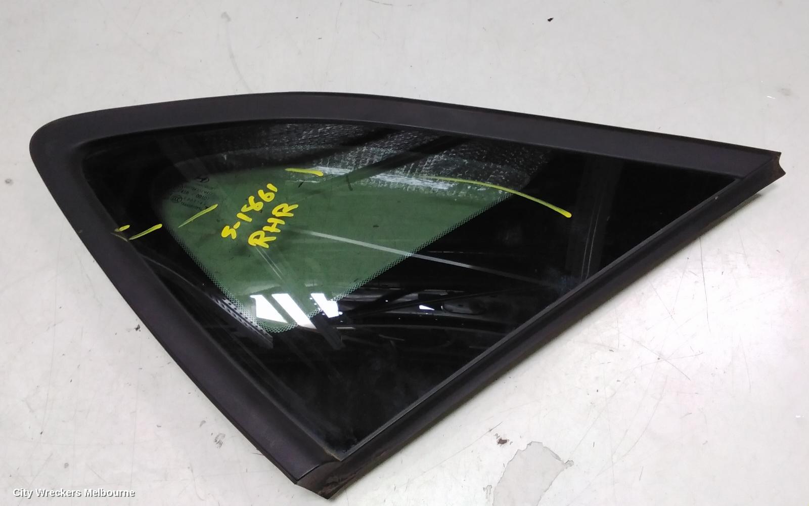 HYUNDAI TUCSON RIGHT REAR SIDE GLASS, TL, BLACK TRIM TYPE, 07/2015 - 01/2021 - Image 2